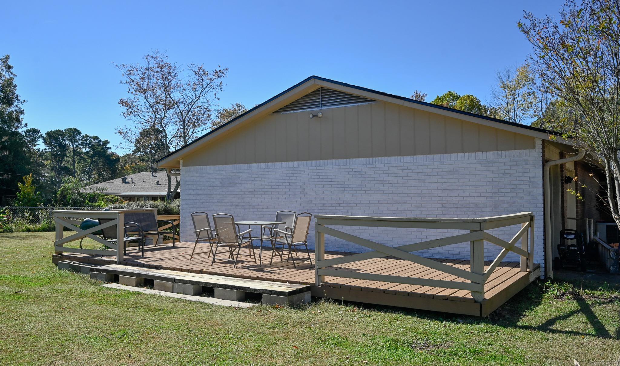 Riales - Residential