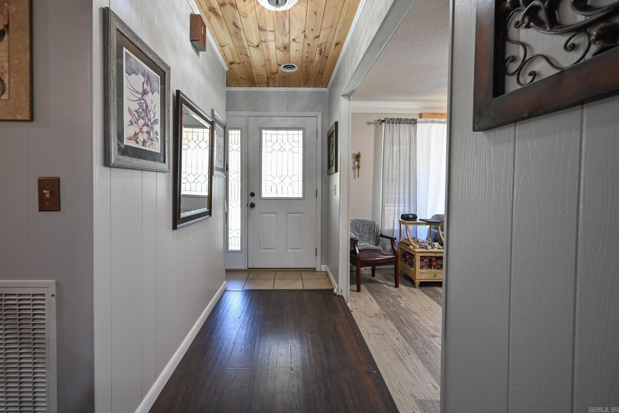 Riales - Residential