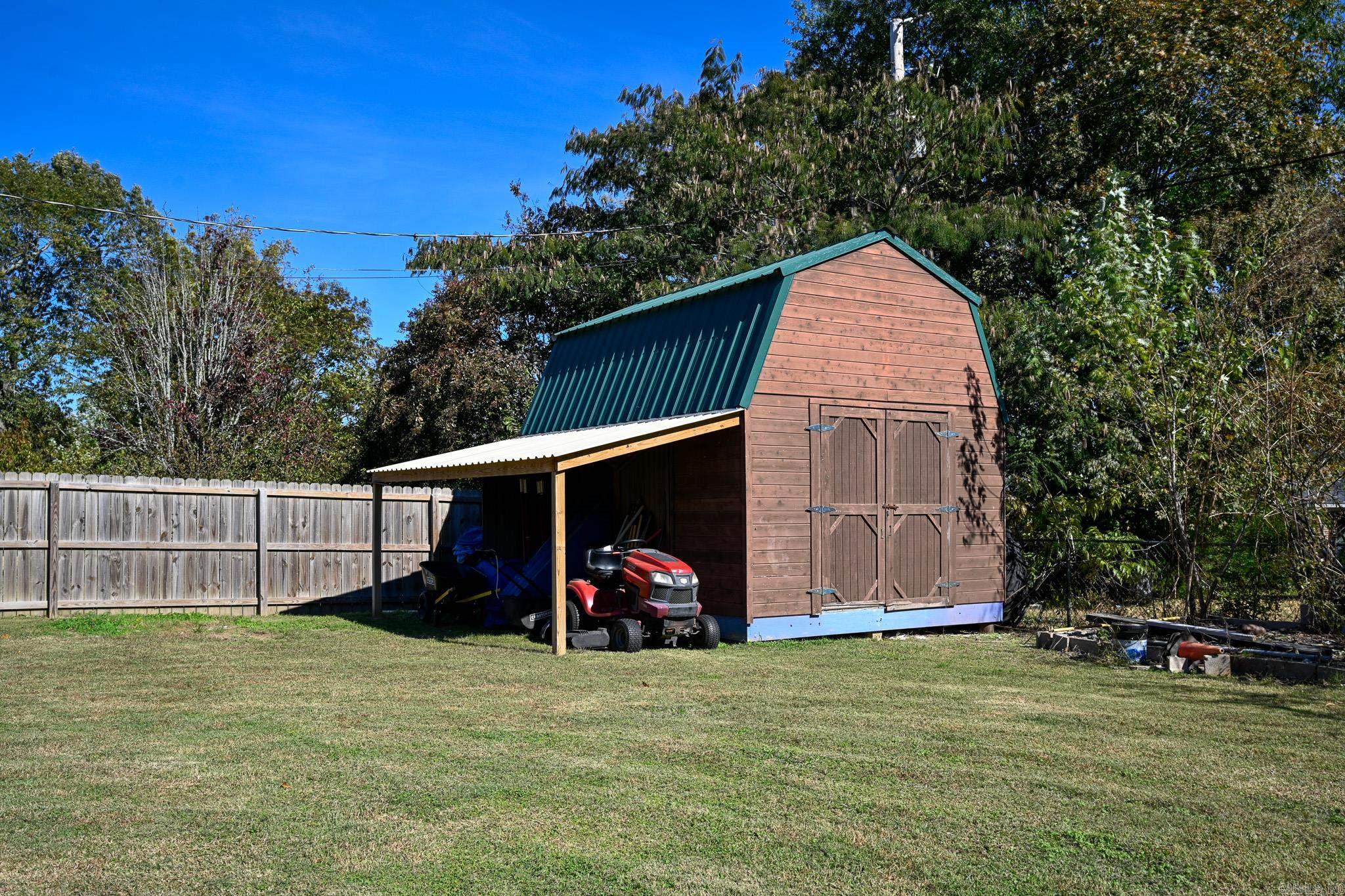 Riales - Residential