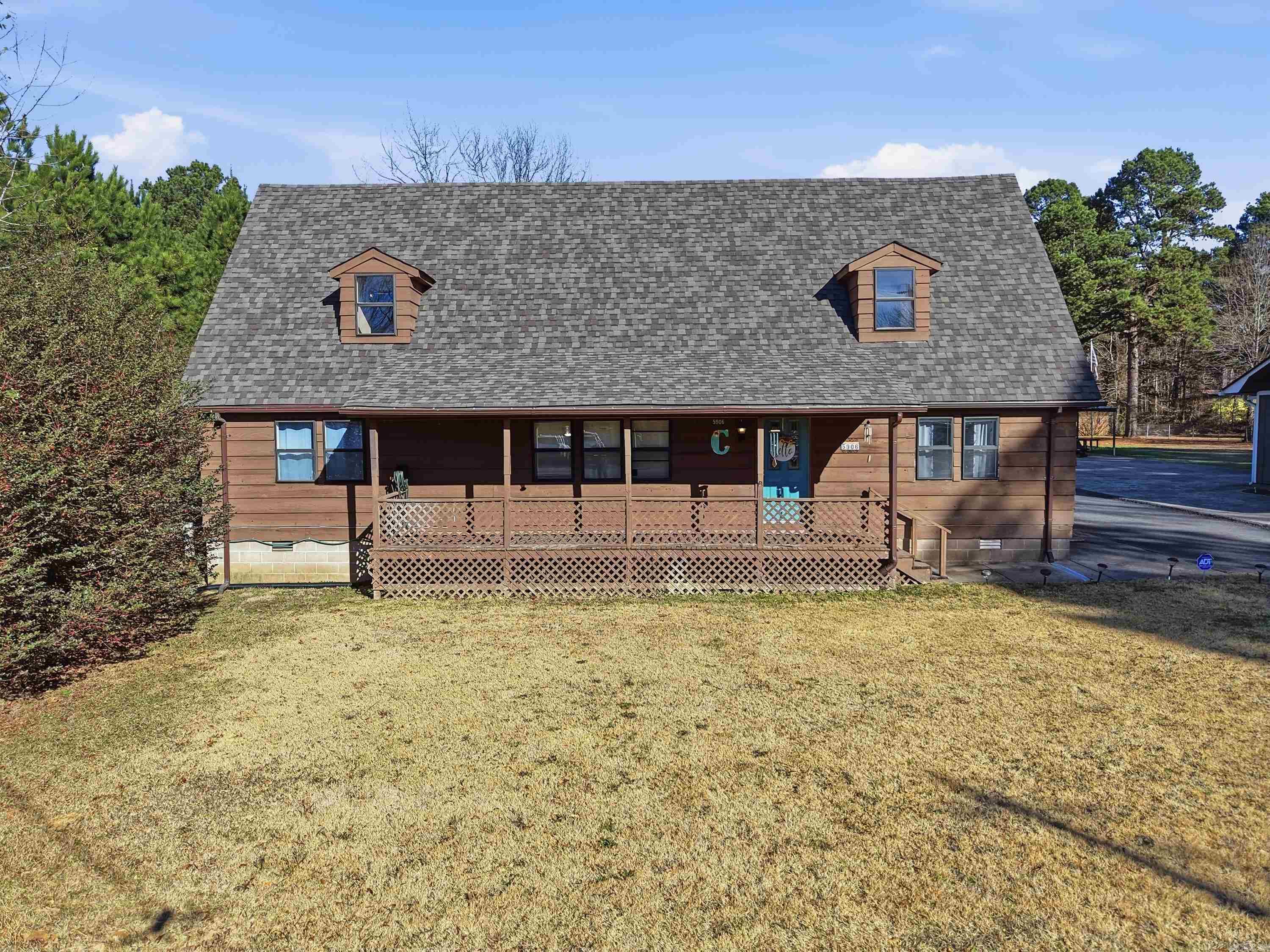 LONE PINE - Residential