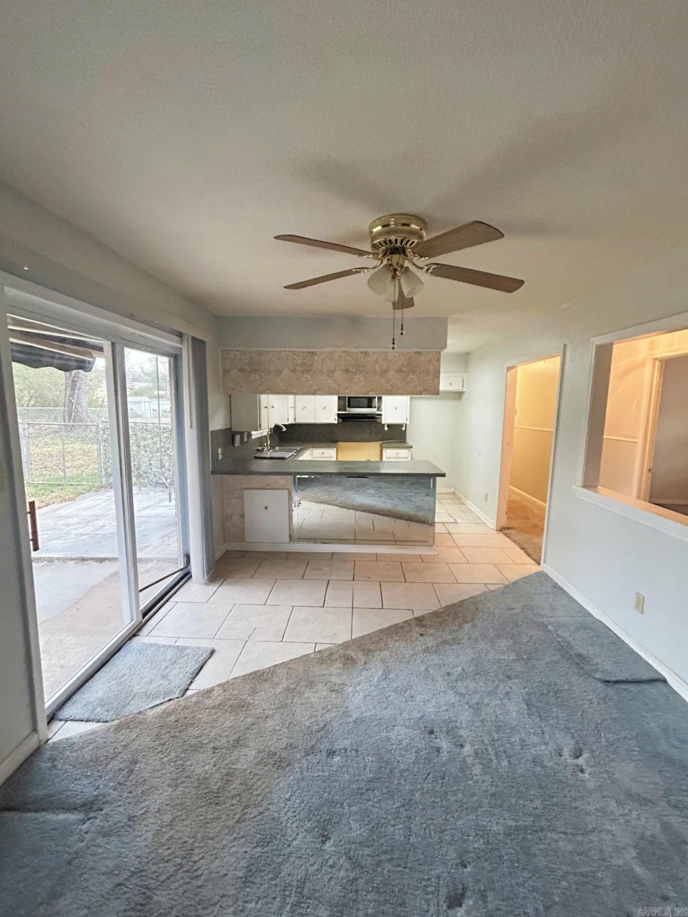 LAKE TOWN - Residential