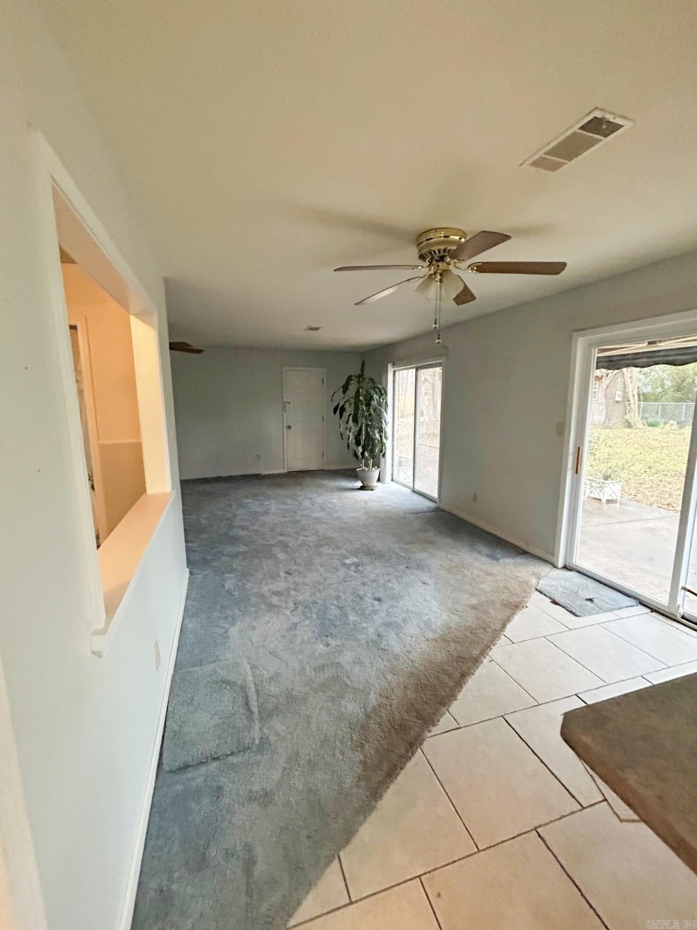 LAKE TOWN - Residential