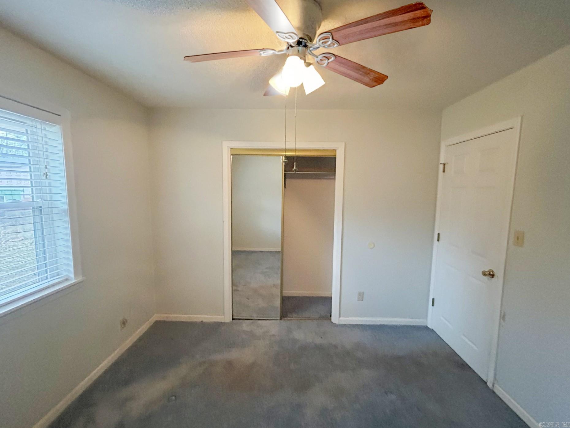 LAKE TOWN - Residential