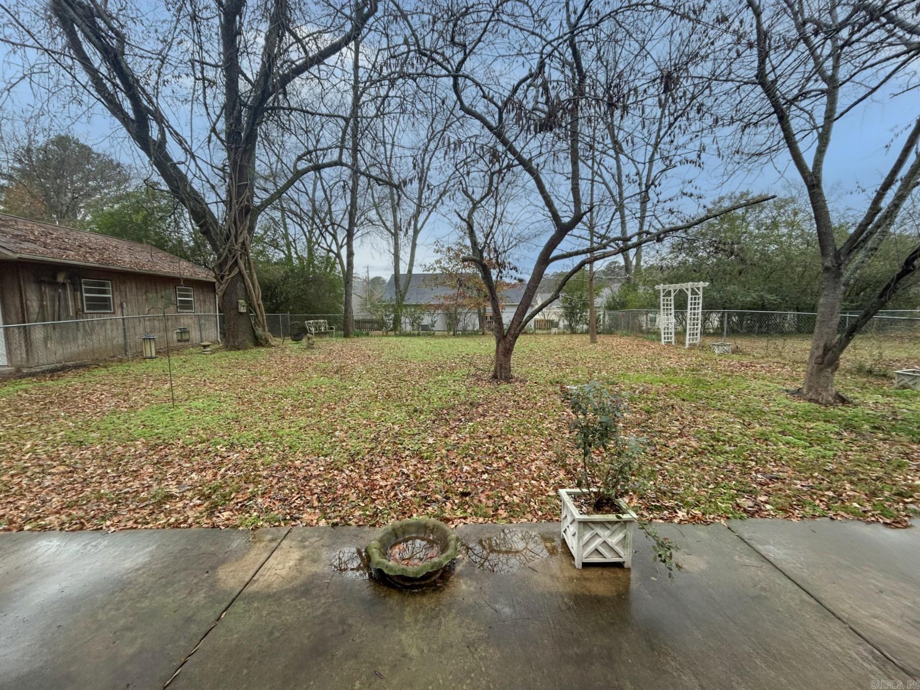 LAKE TOWN - Residential