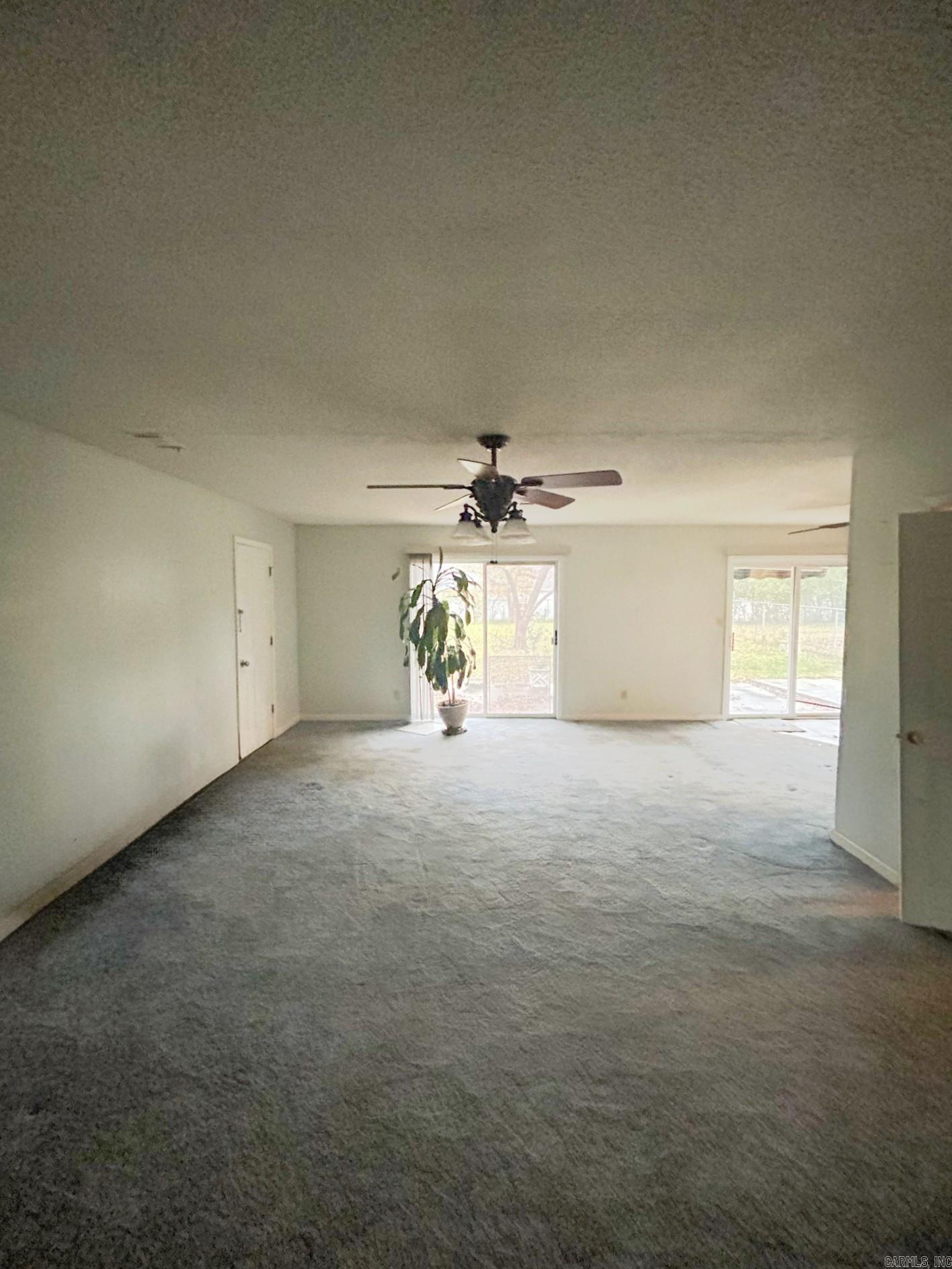 LAKE TOWN - Residential