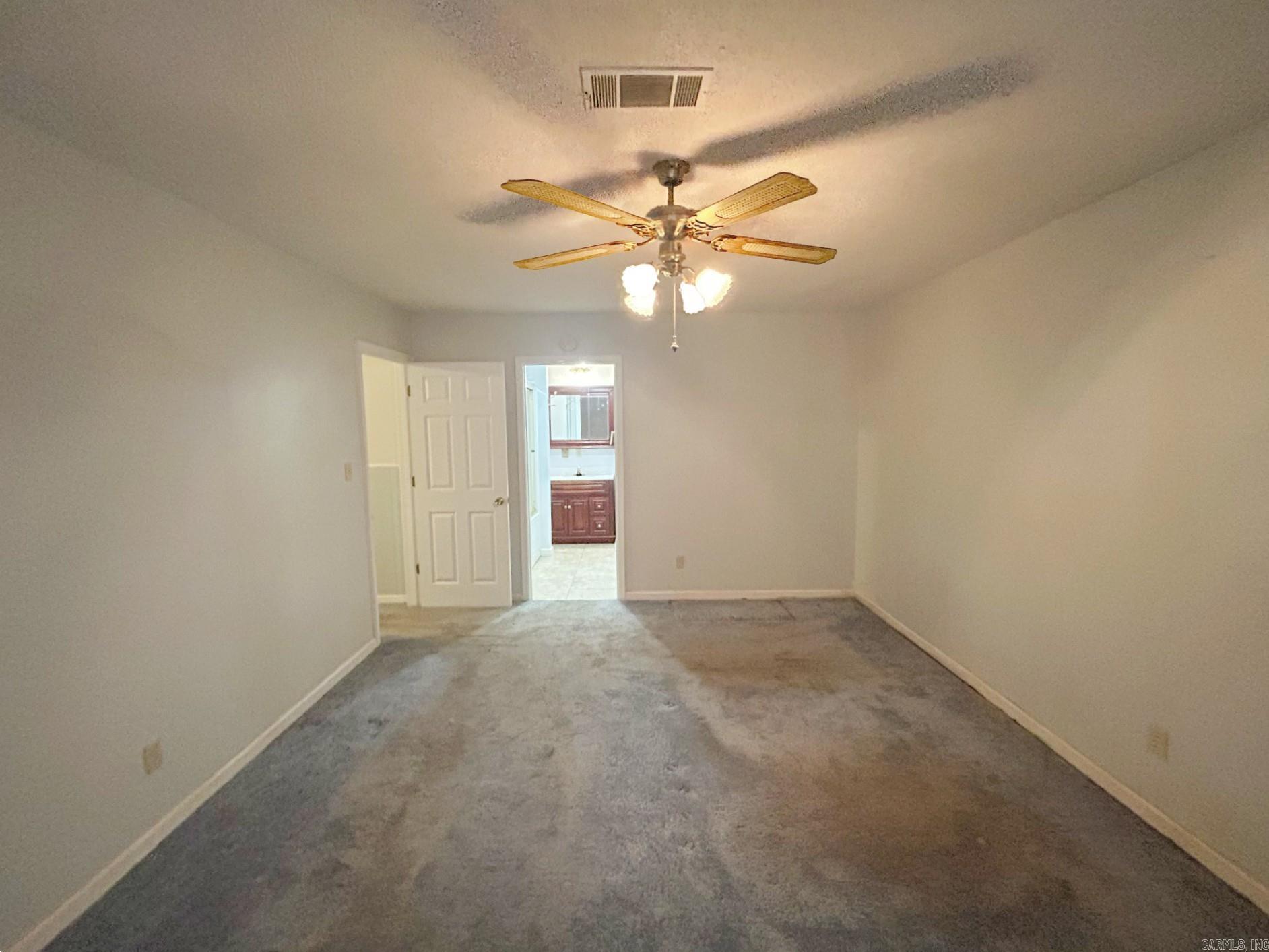 LAKE TOWN - Residential