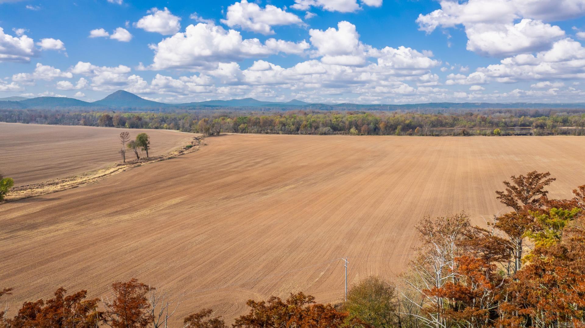 MAUMELLE VALLEY ESTATES - Residential