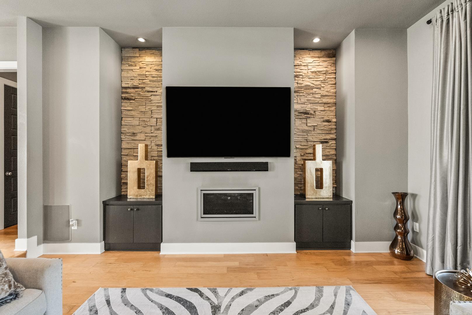 MAUMELLE VALLEY ESTATES - Residential