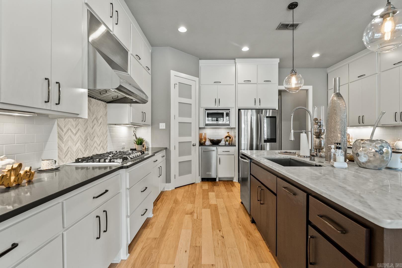 MAUMELLE VALLEY ESTATES - Residential