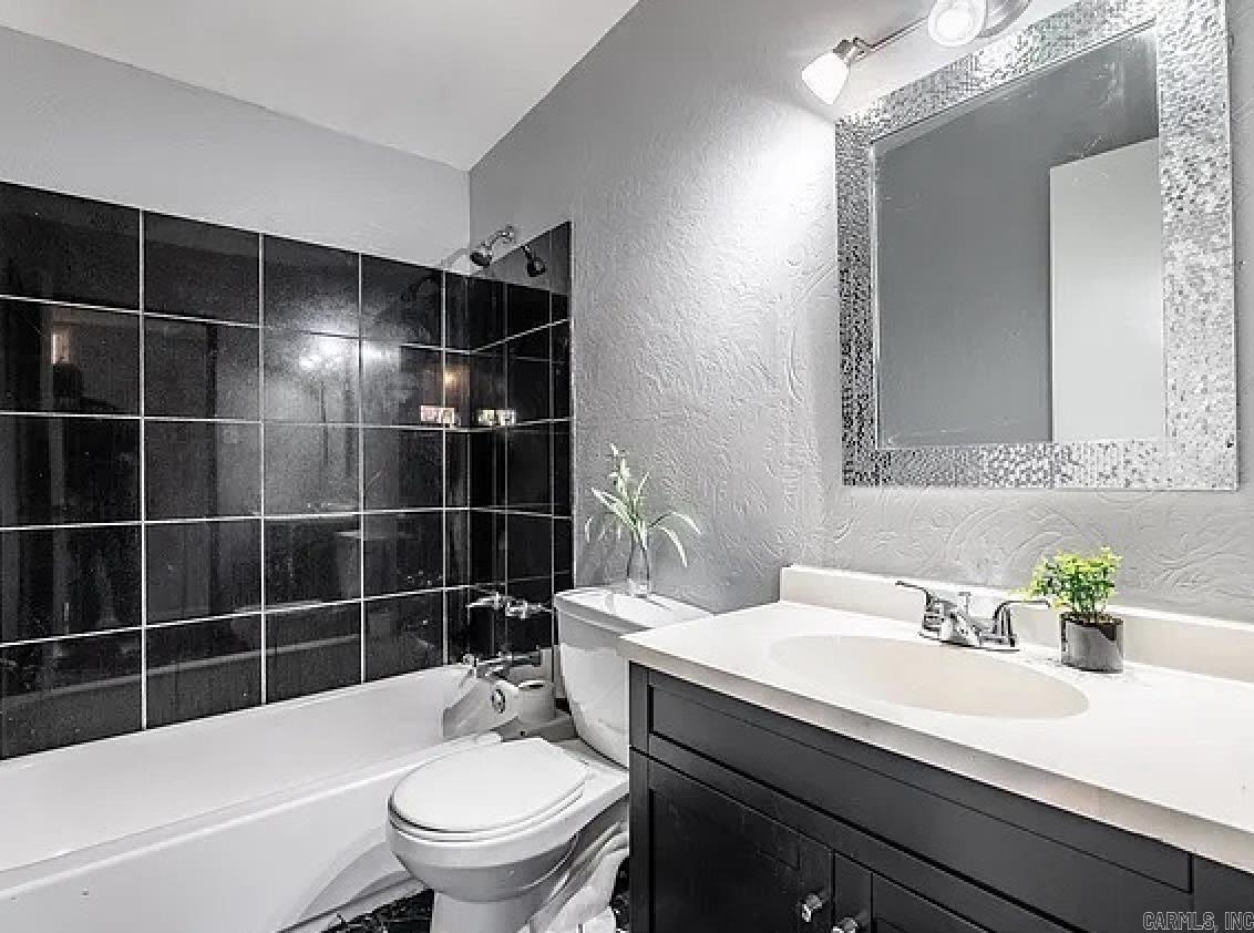 MEADOWCLIFF - Residential