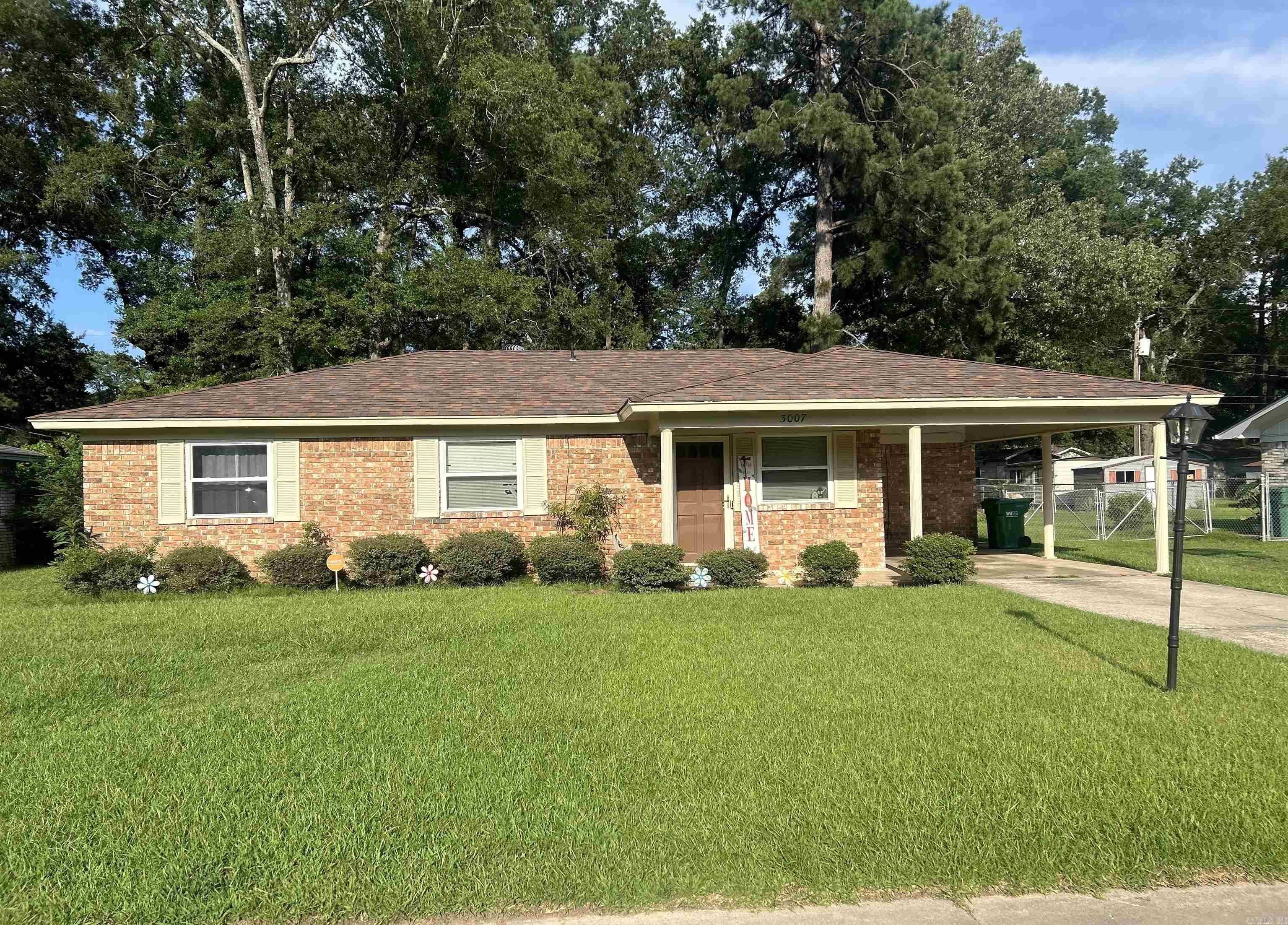 Check out this all brick family home located in the Watson Chapel area. Features include a newer roof, windows, and HVAC. You donāt want to miss this awesome opportunity; call today to schedule your showing!