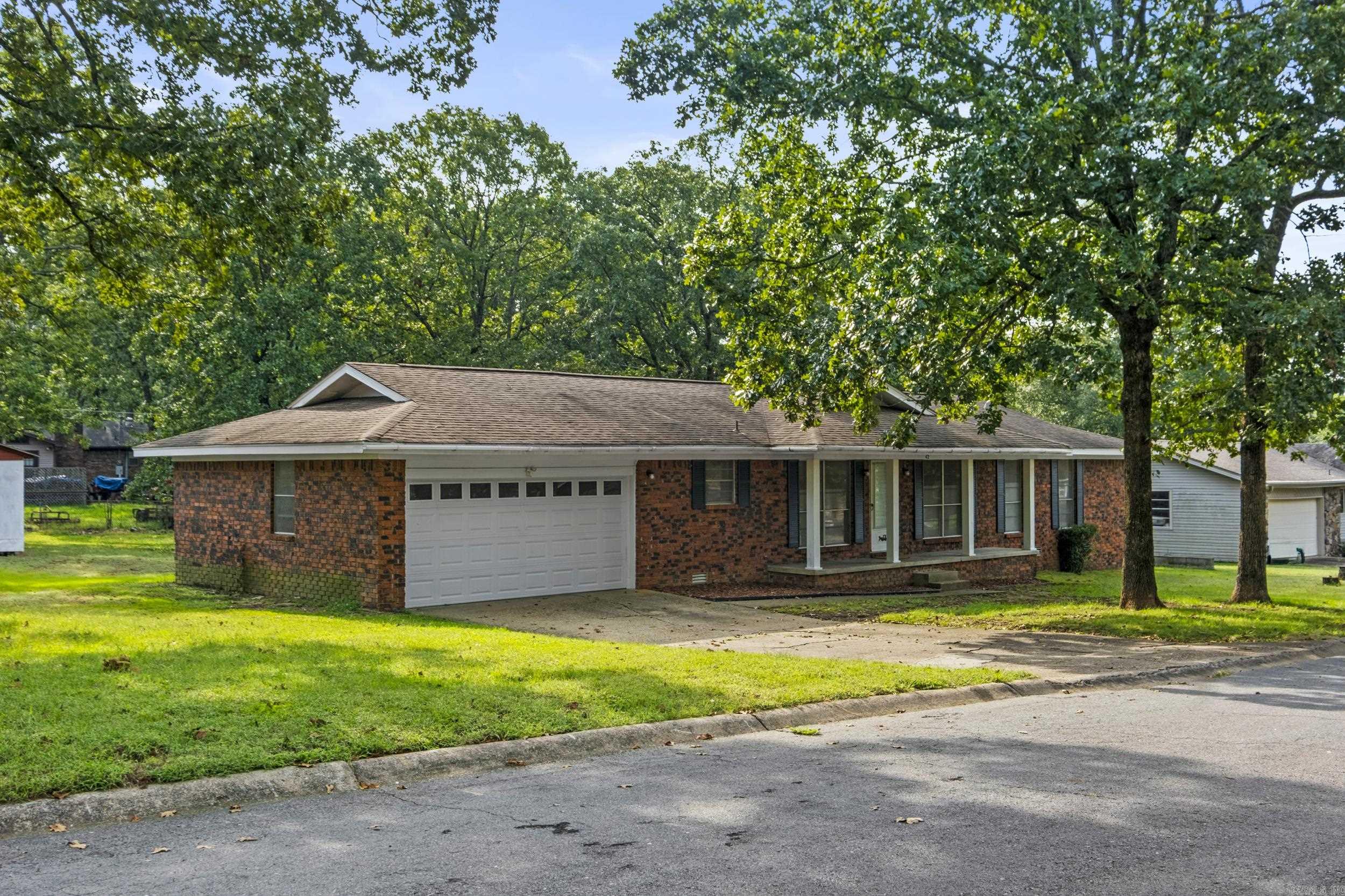 ARBOR OAKS - Residential