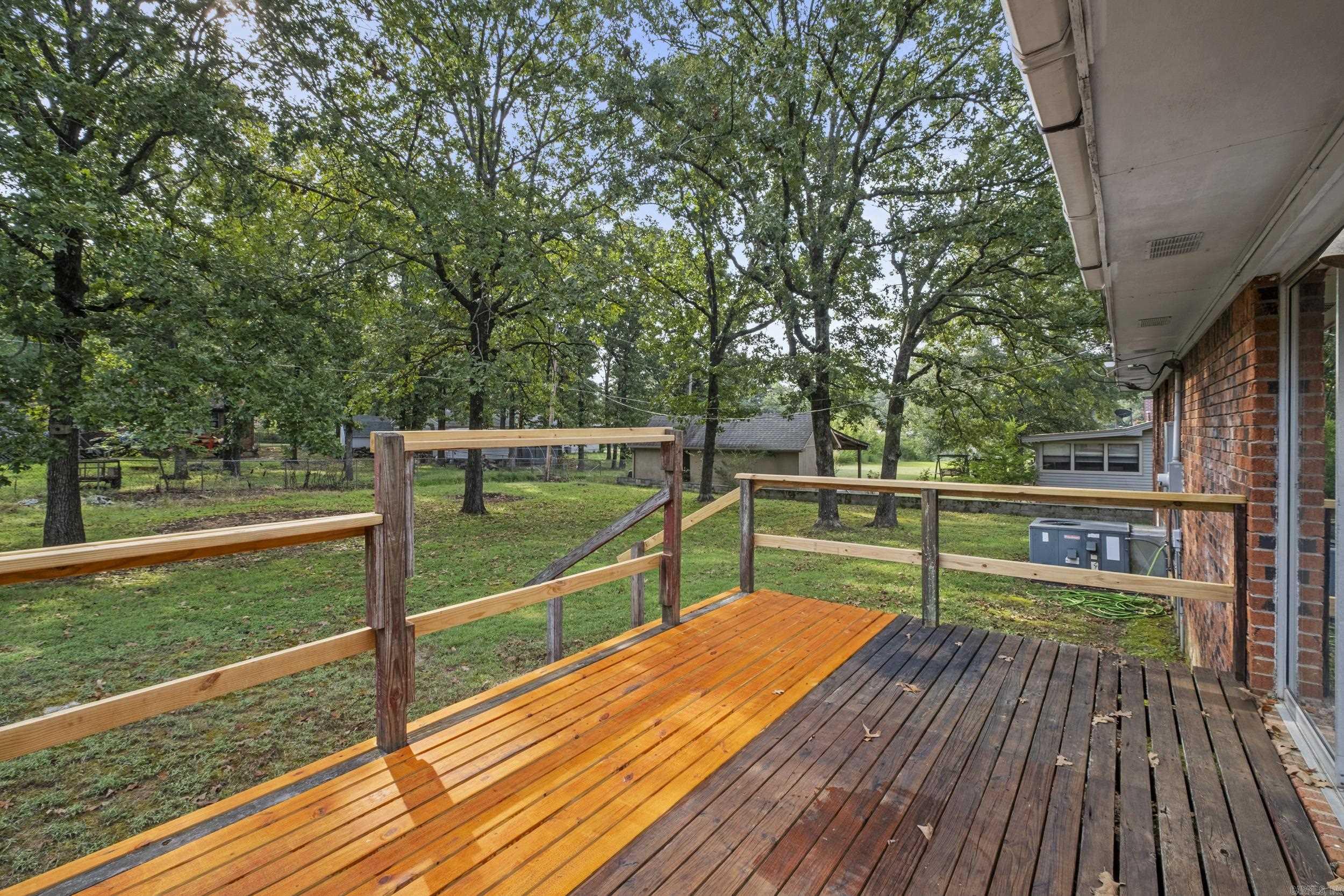 ARBOR OAKS - Residential
