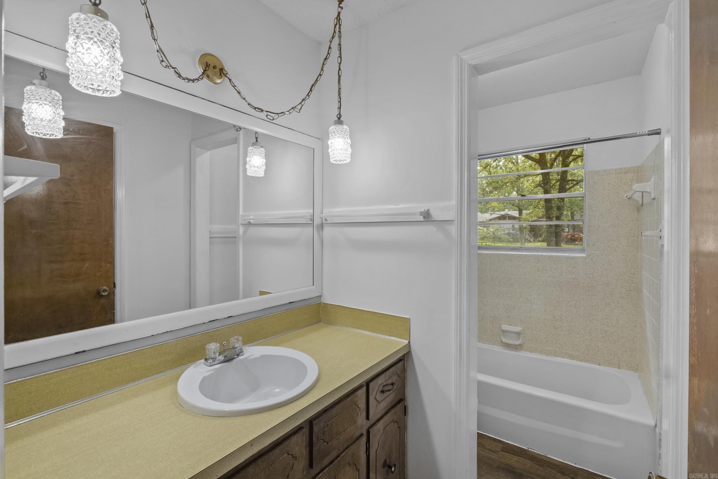 ARBOR OAKS - Residential