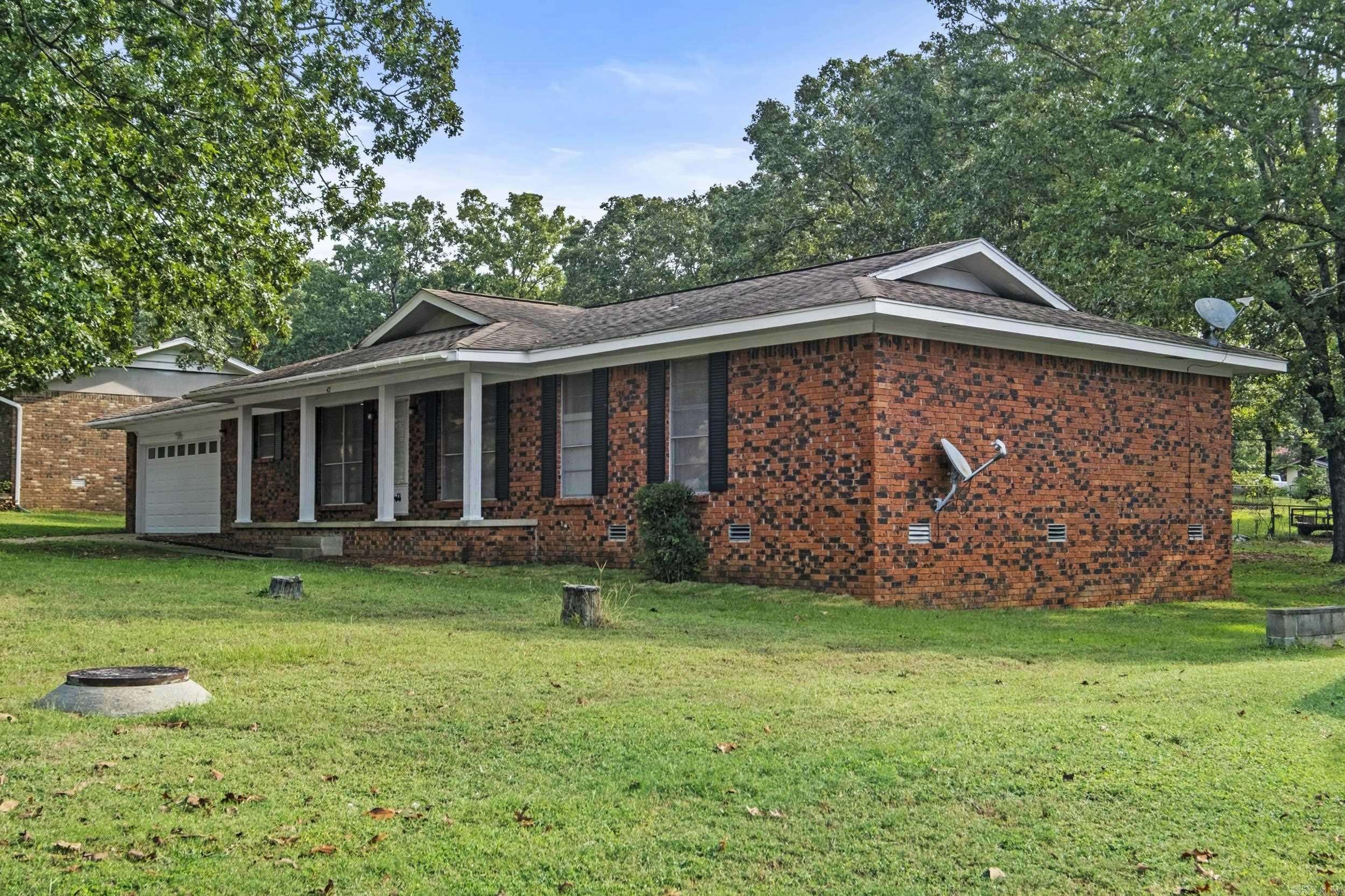 ARBOR OAKS - Residential