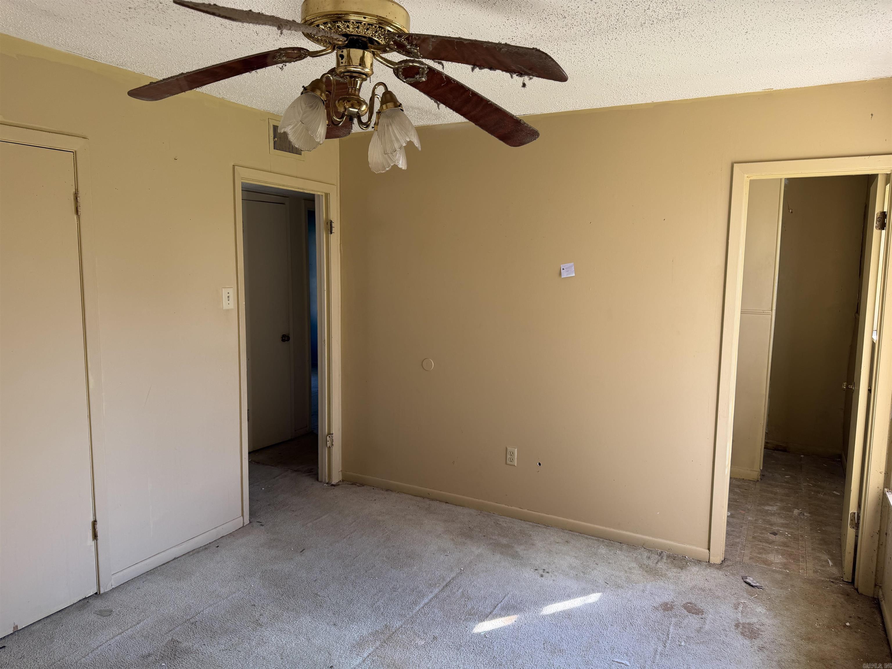 Kelly Diane Gardens - Residential