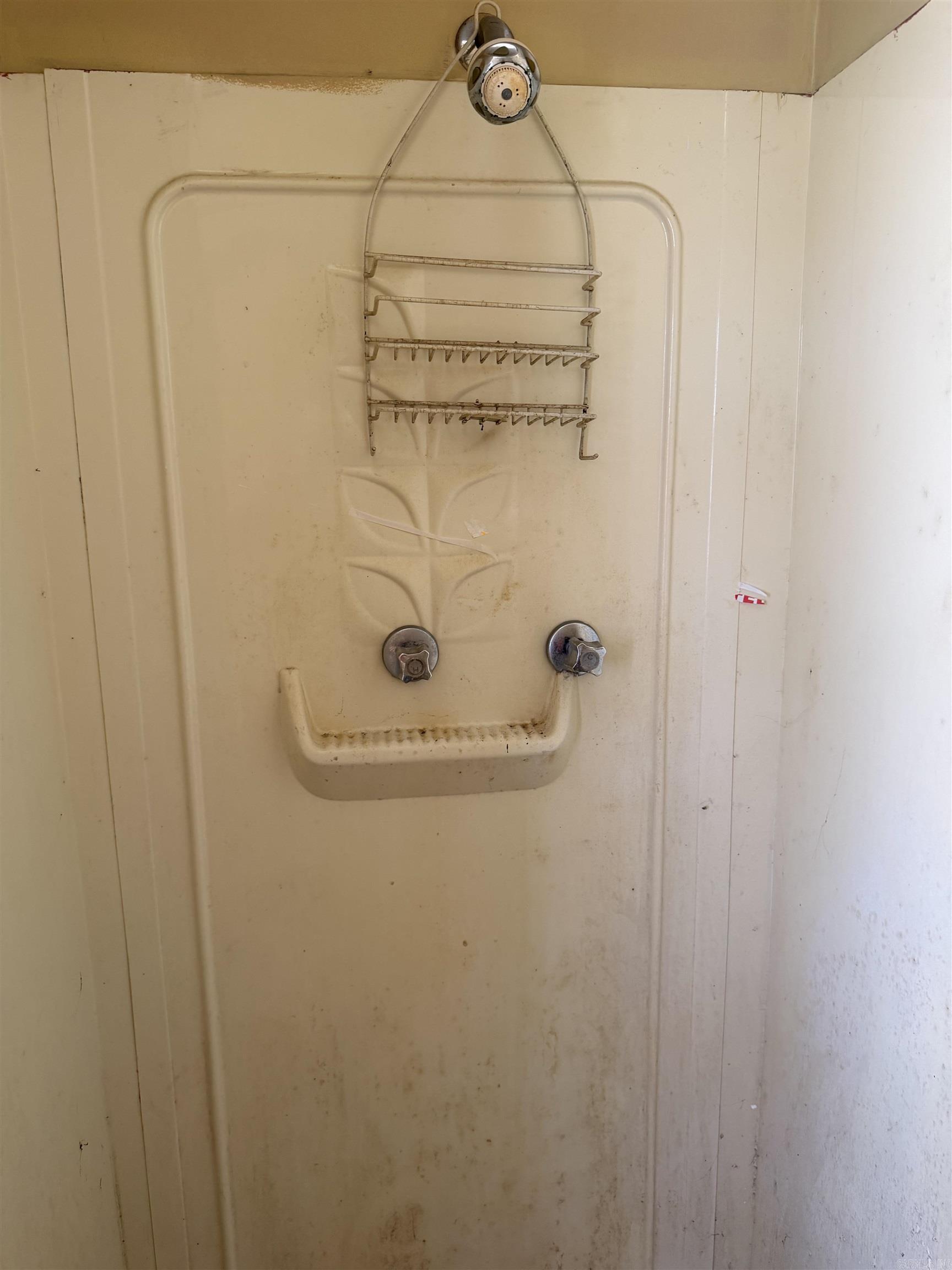 Kelly Diane Gardens - Residential