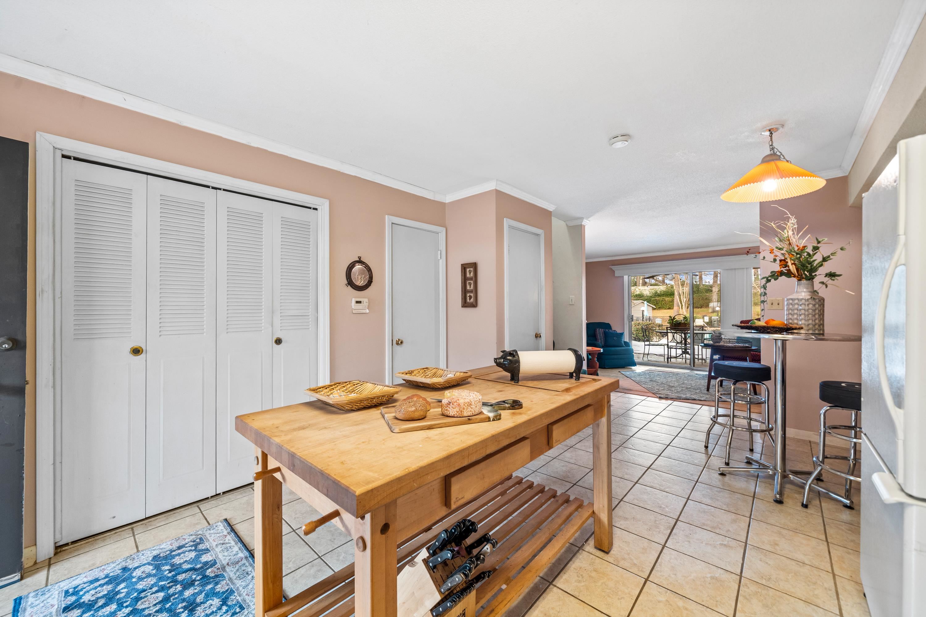 DISCOVERY BAY COLONY REG. - Residential