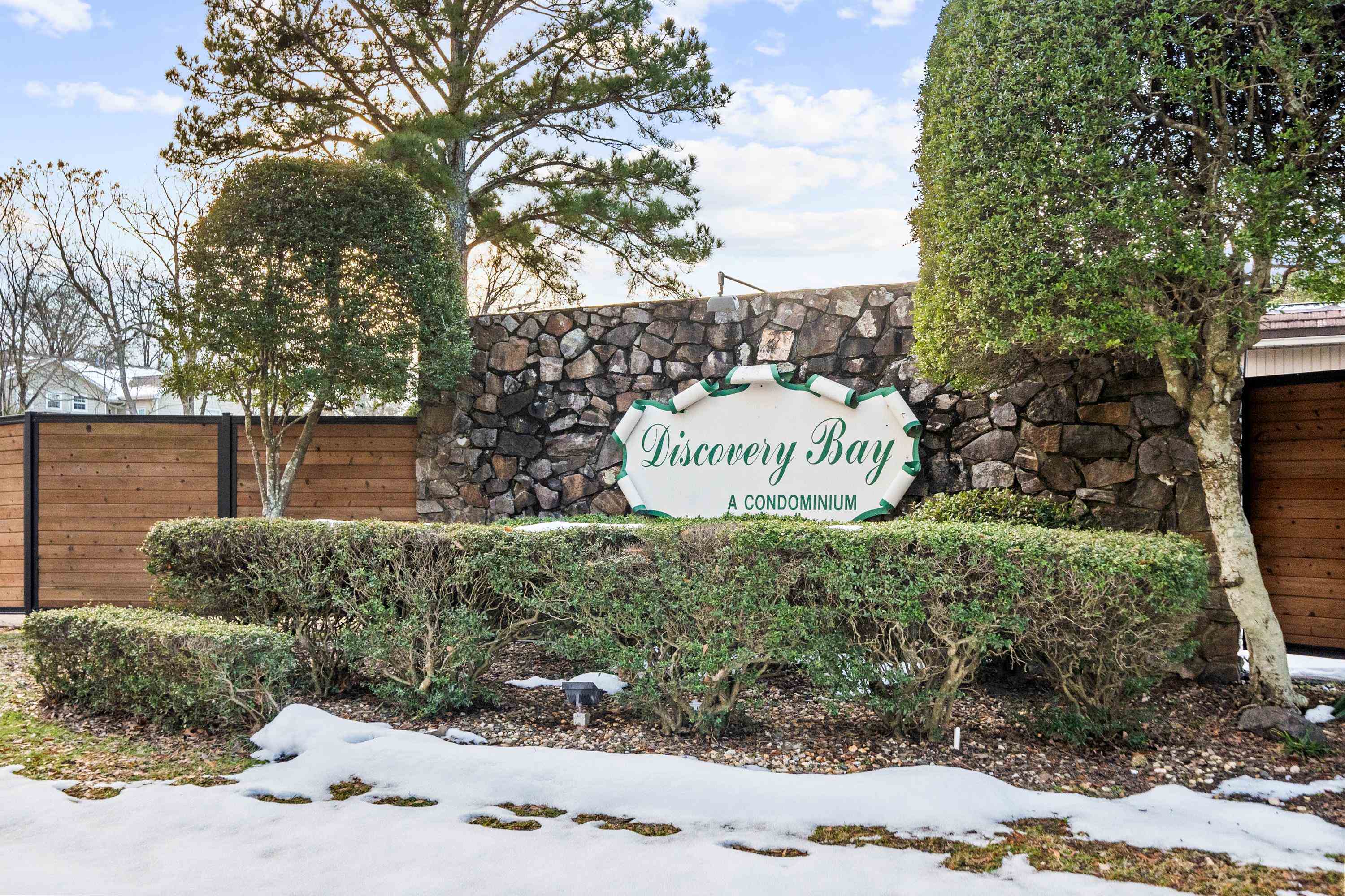 DISCOVERY BAY COLONY REG. - Residential