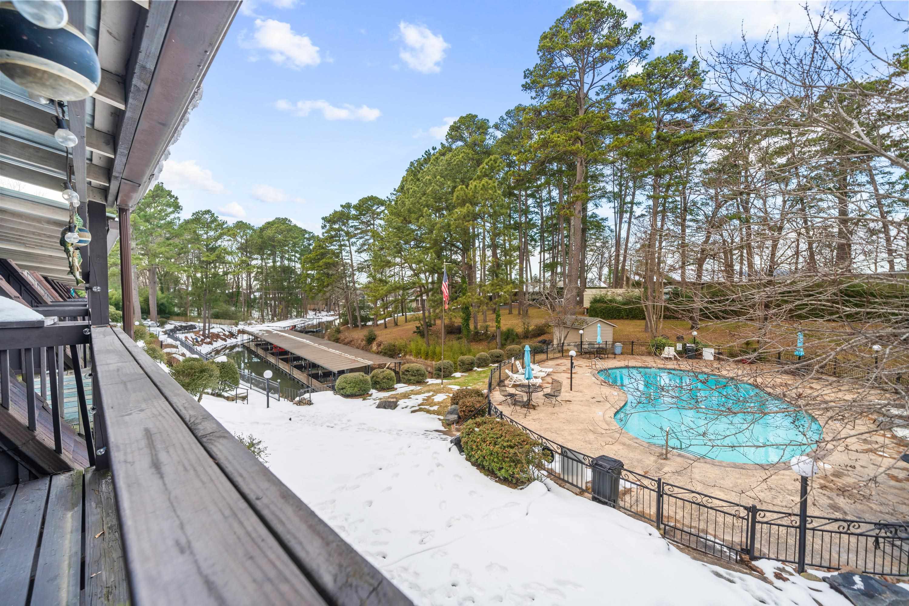DISCOVERY BAY COLONY REG. - Residential