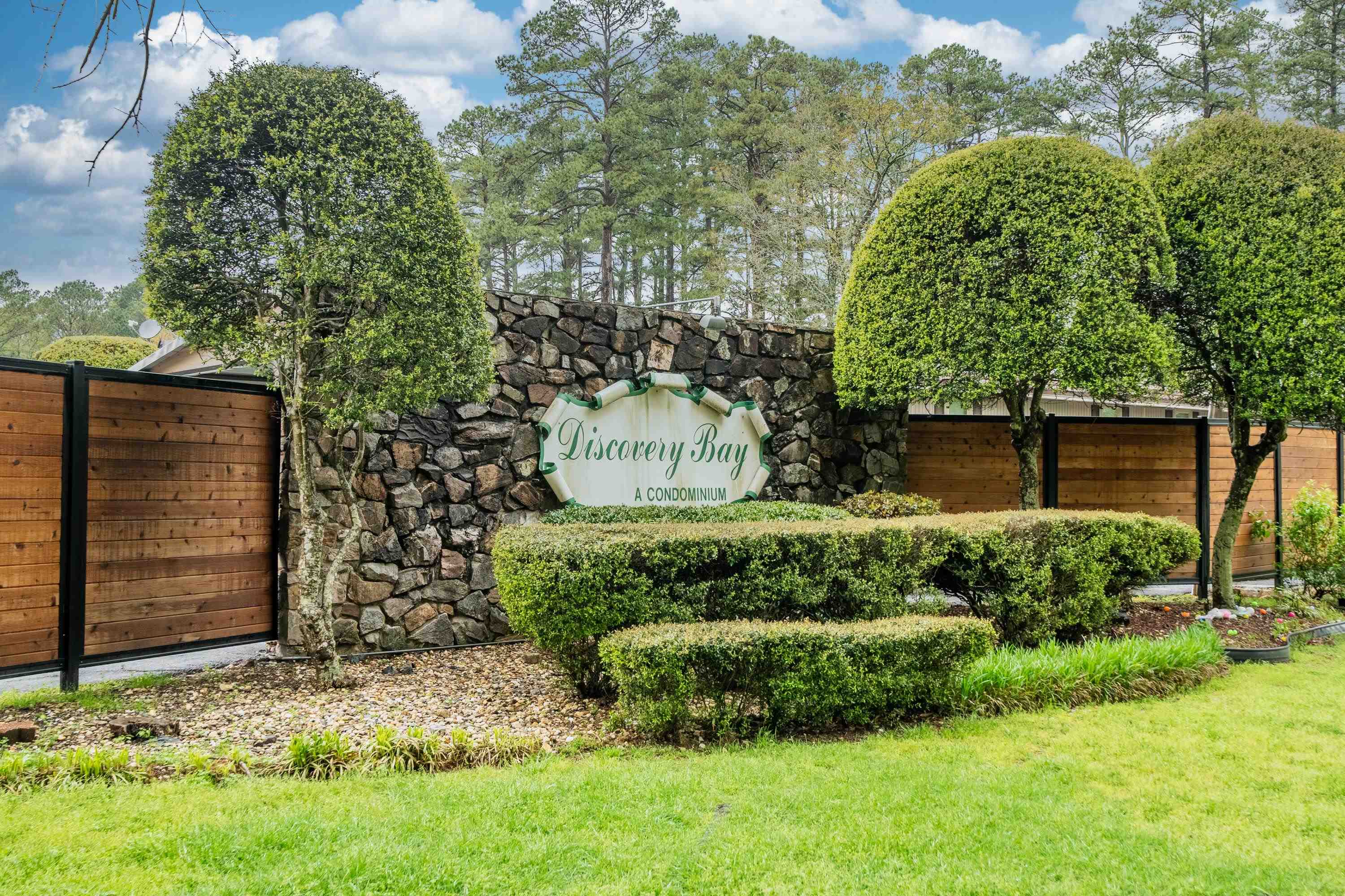 DISCOVERY BAY COLONY REG. - Residential