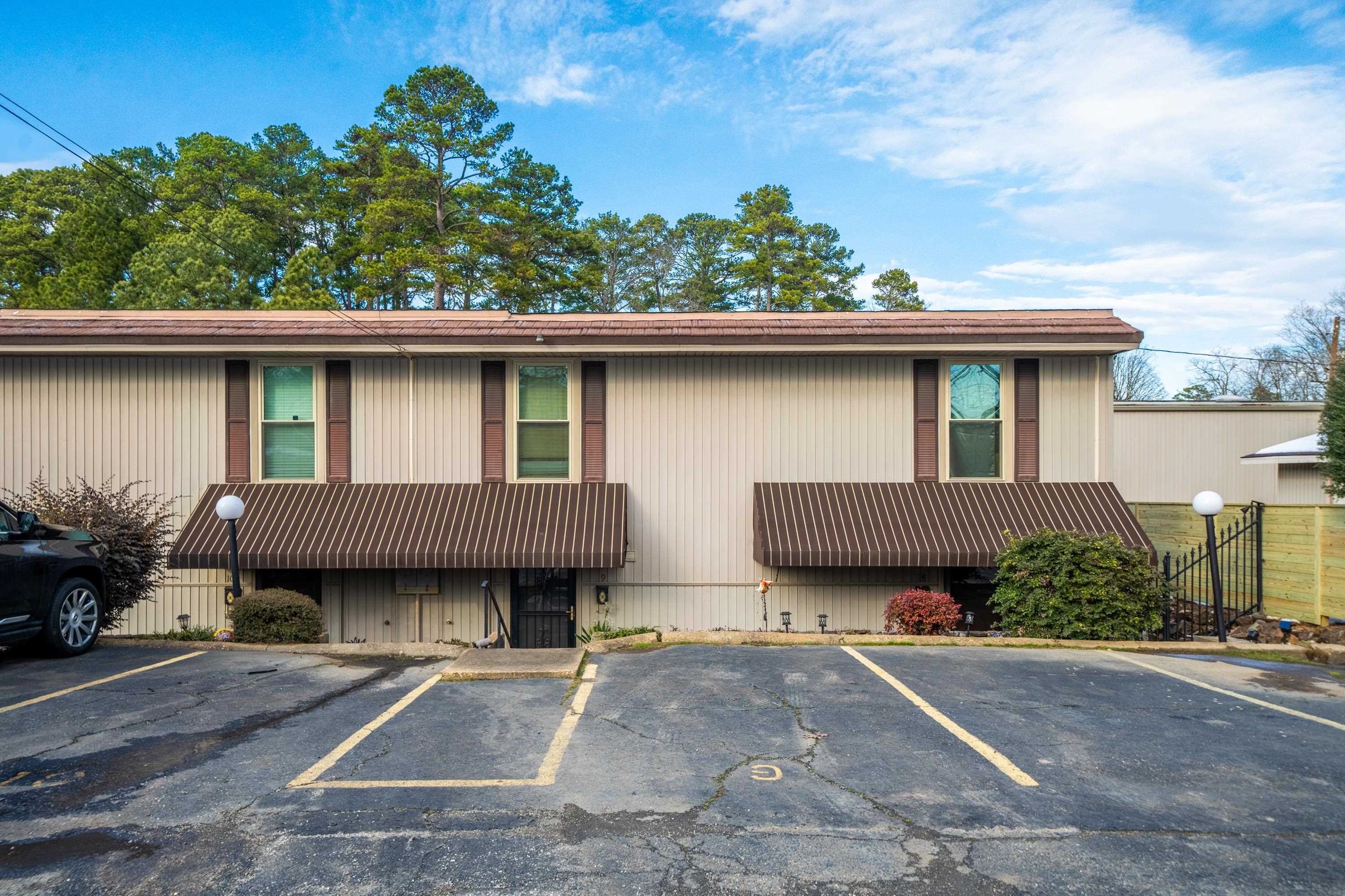 DISCOVERY BAY COLONY REG. - Residential