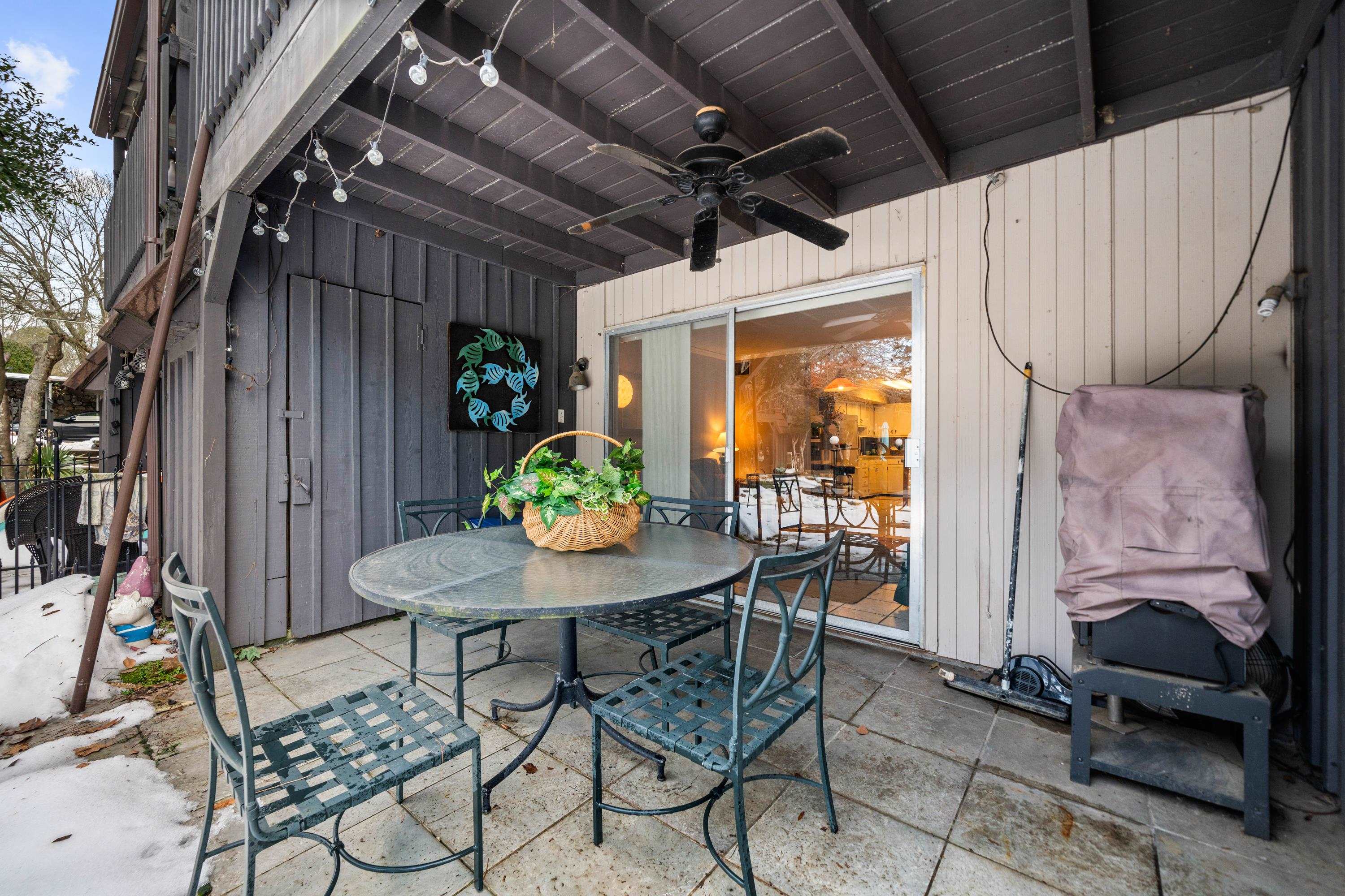 DISCOVERY BAY COLONY REG. - Residential