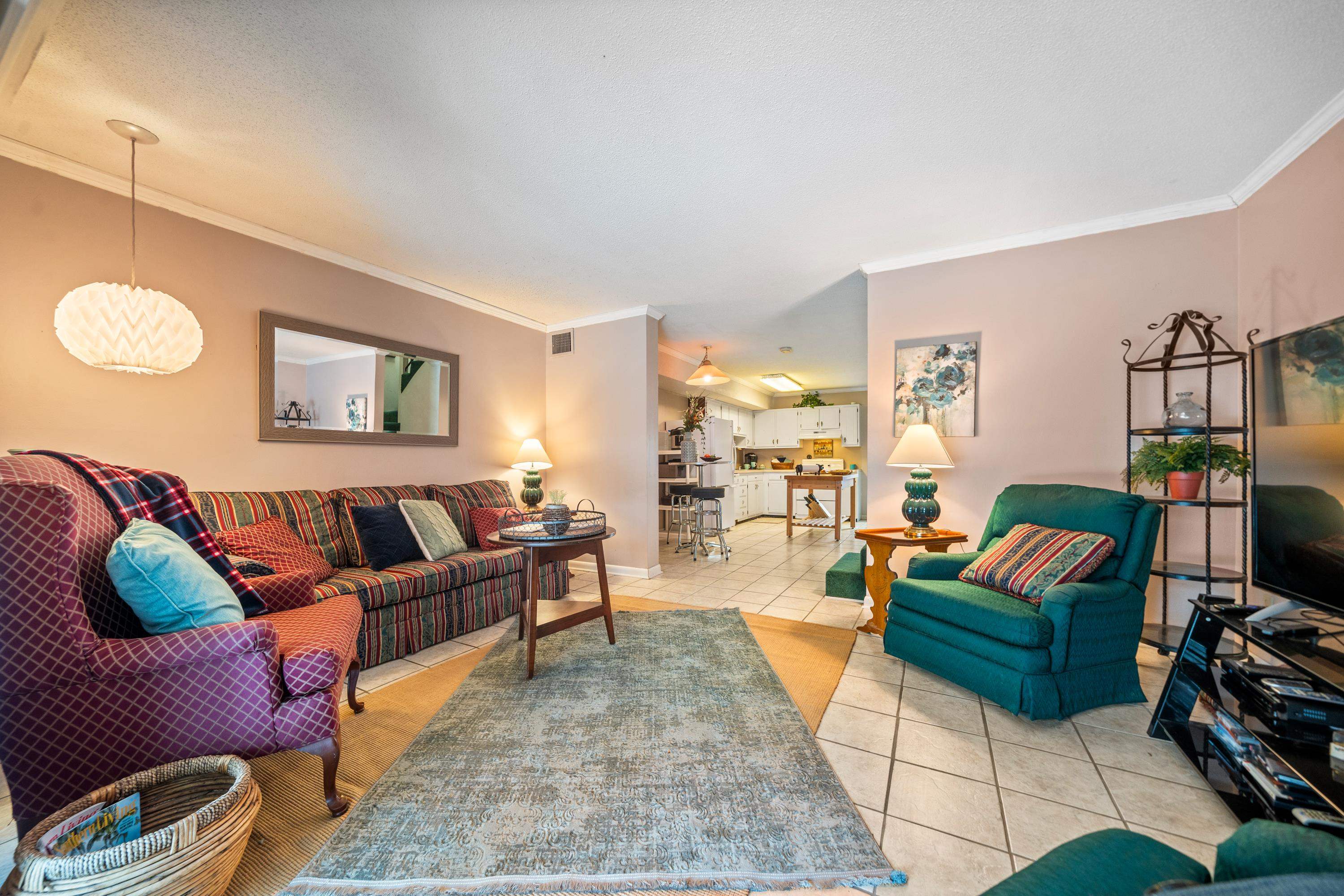 DISCOVERY BAY COLONY REG. - Residential