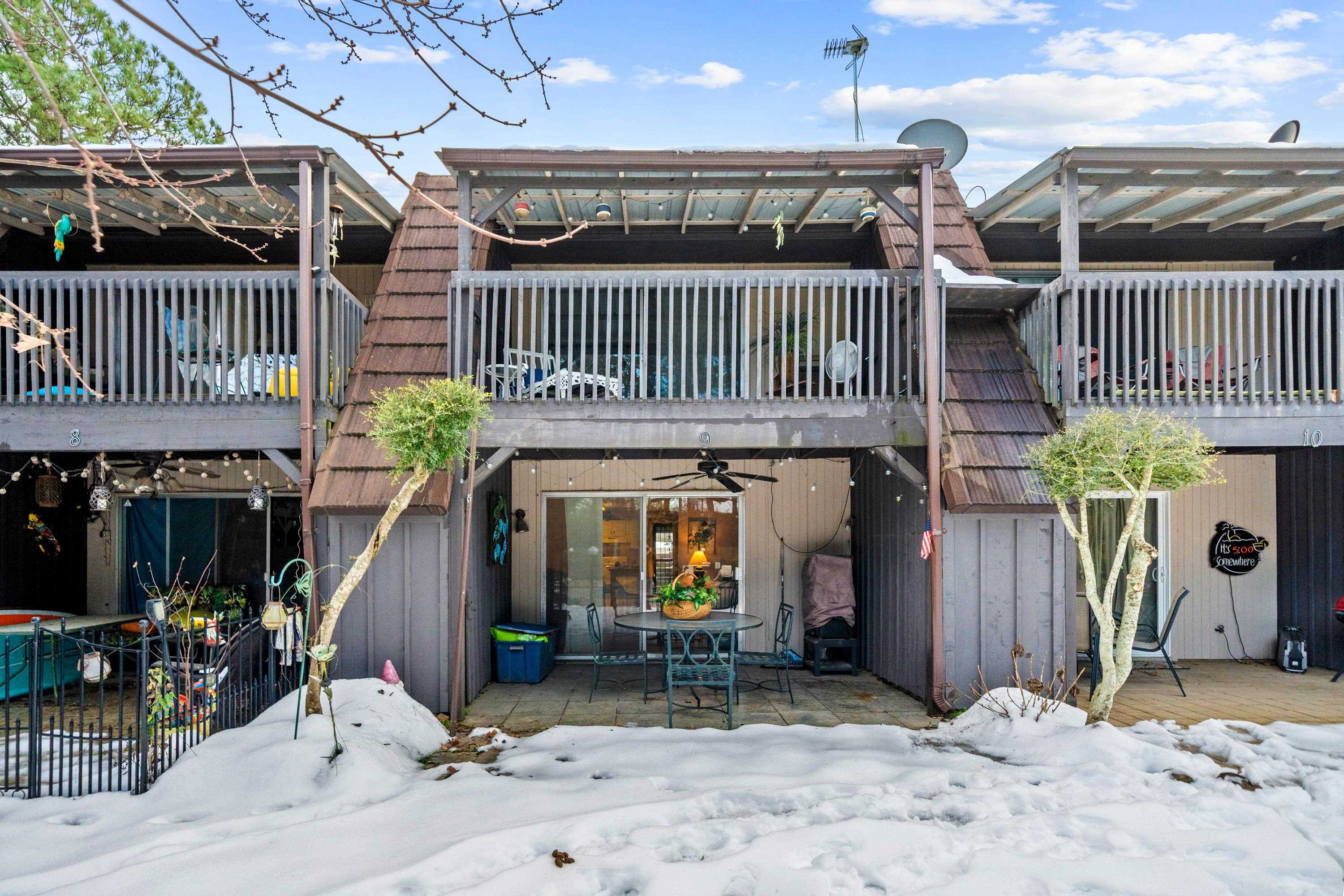 DISCOVERY BAY COLONY REG. - Residential