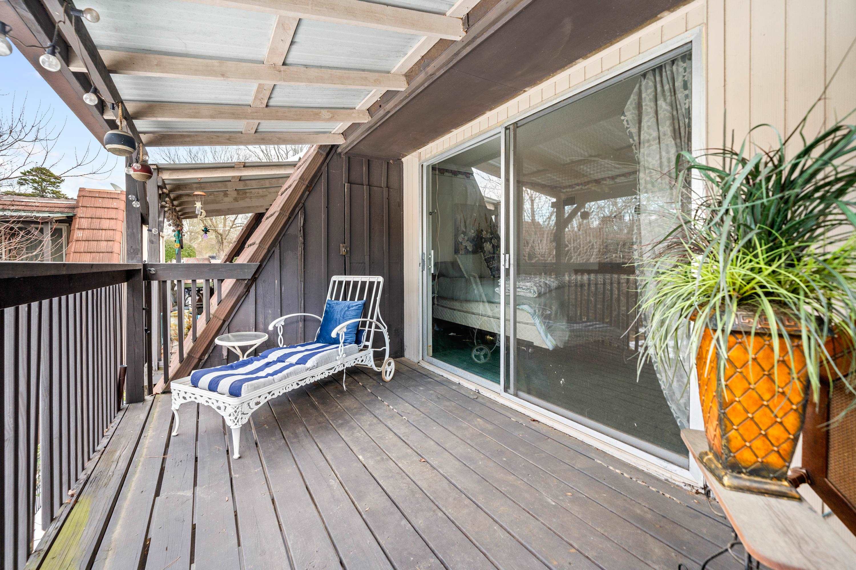 DISCOVERY BAY COLONY REG. - Residential