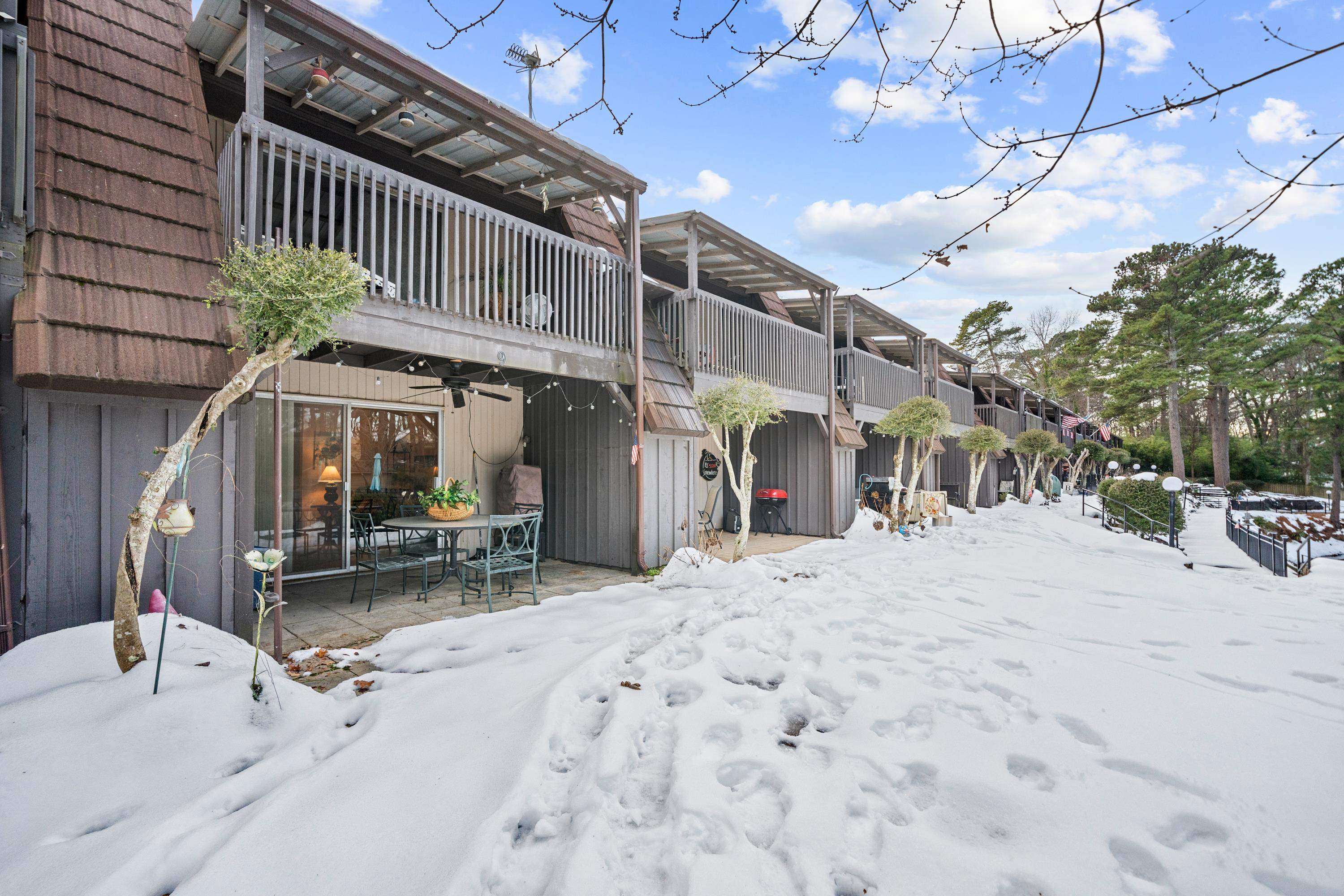 DISCOVERY BAY COLONY REG. - Residential