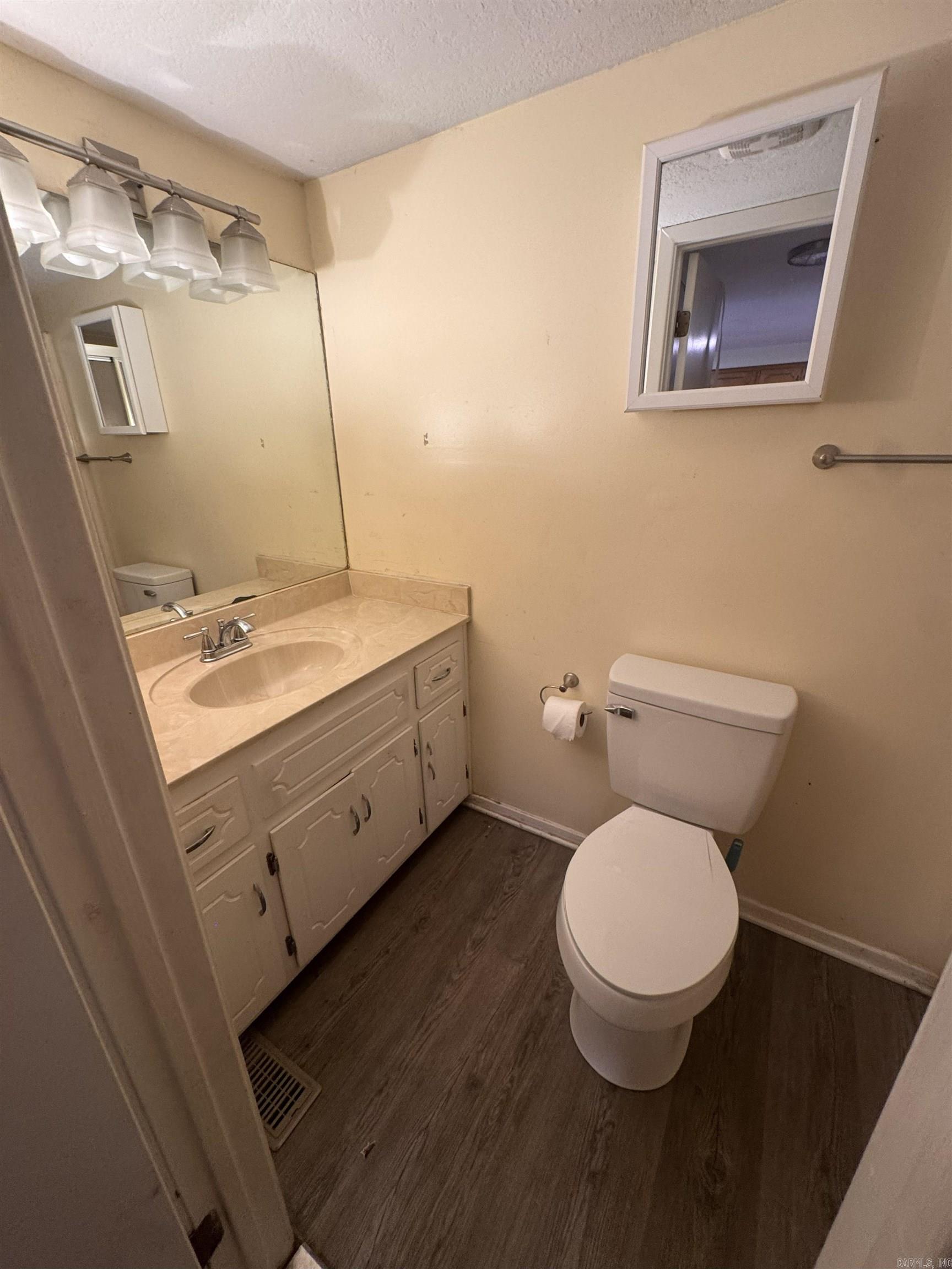 VILLA WEST HPR - Residential