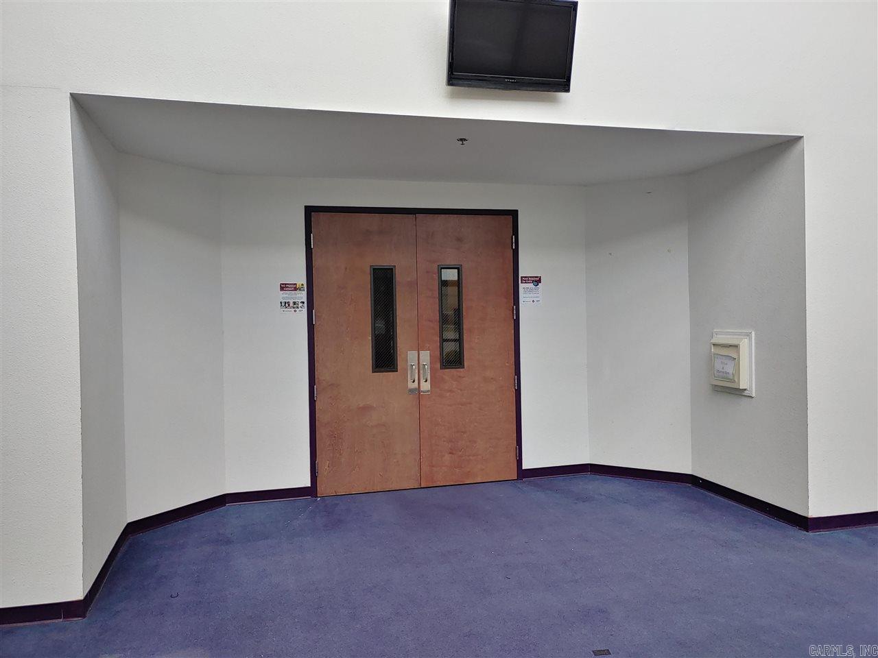 Airport Area - Commercial Lease