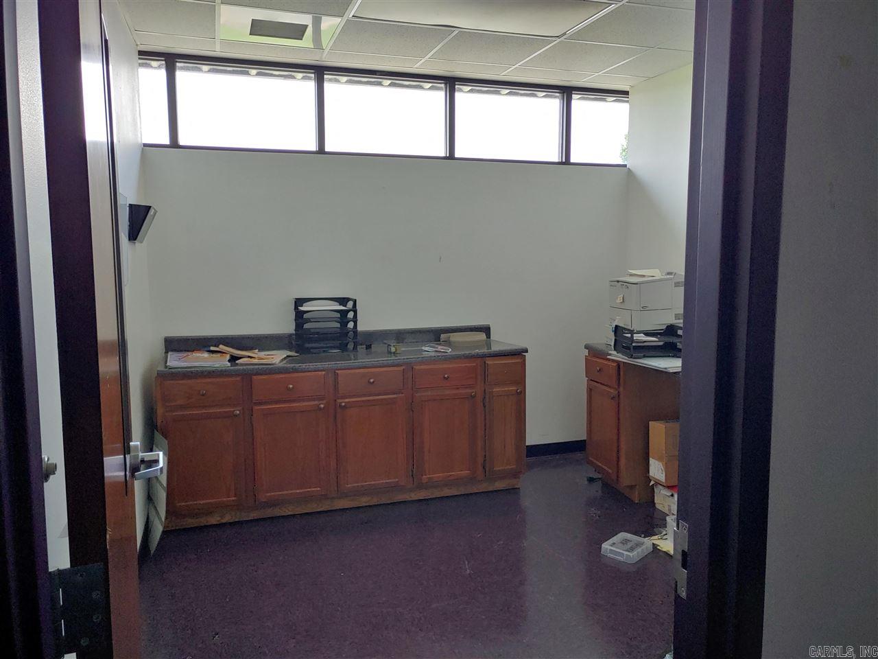 Airport Area - Commercial Lease