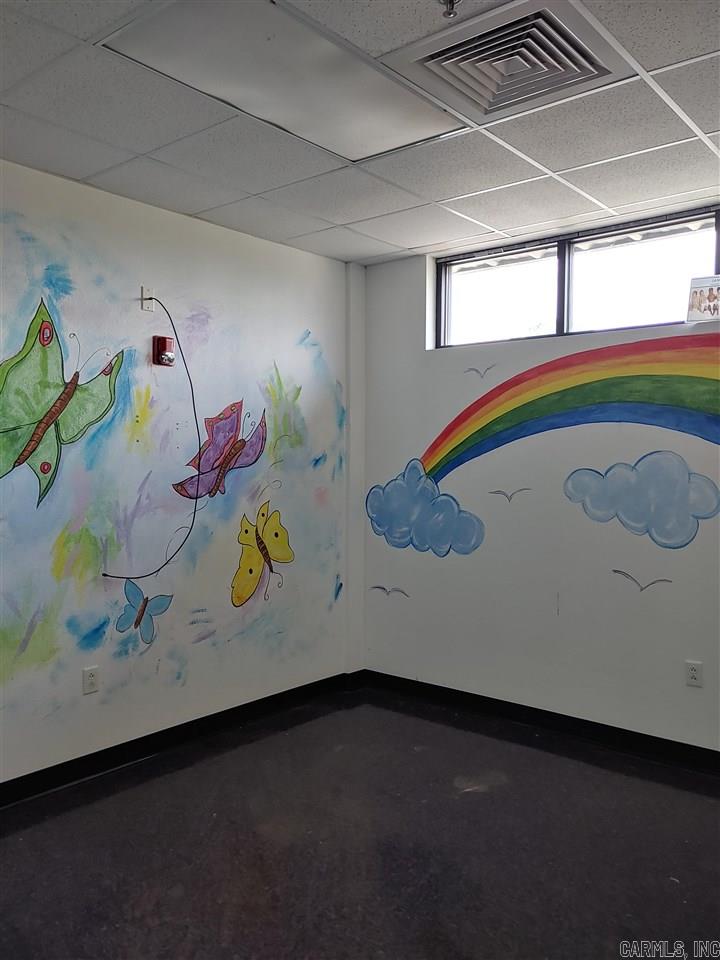 Airport Area - Commercial Lease