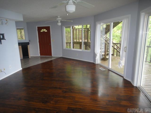 DIAMOND BLUFF ESTATES - Residential