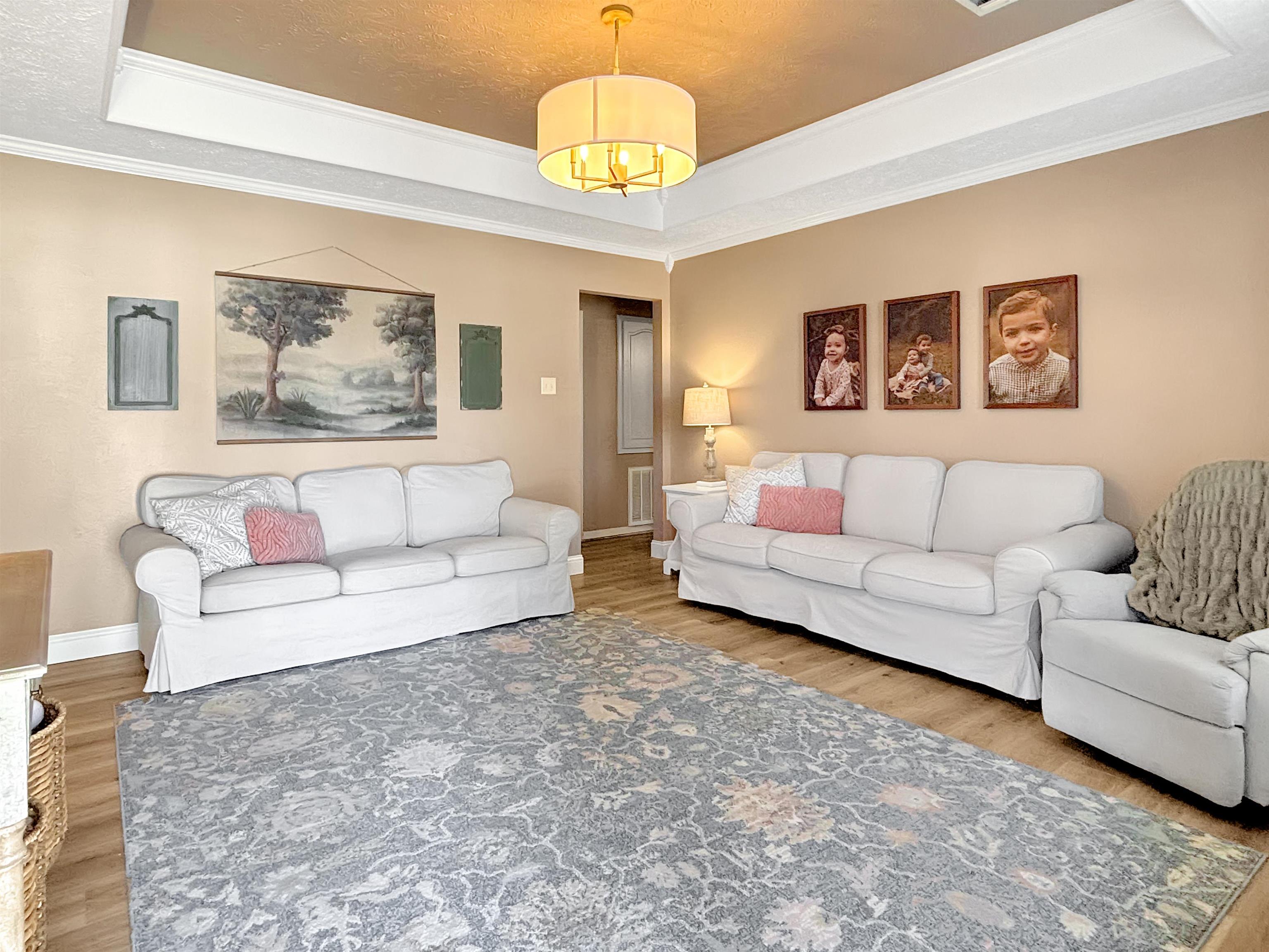 PLEASANT MEADOW - Residential