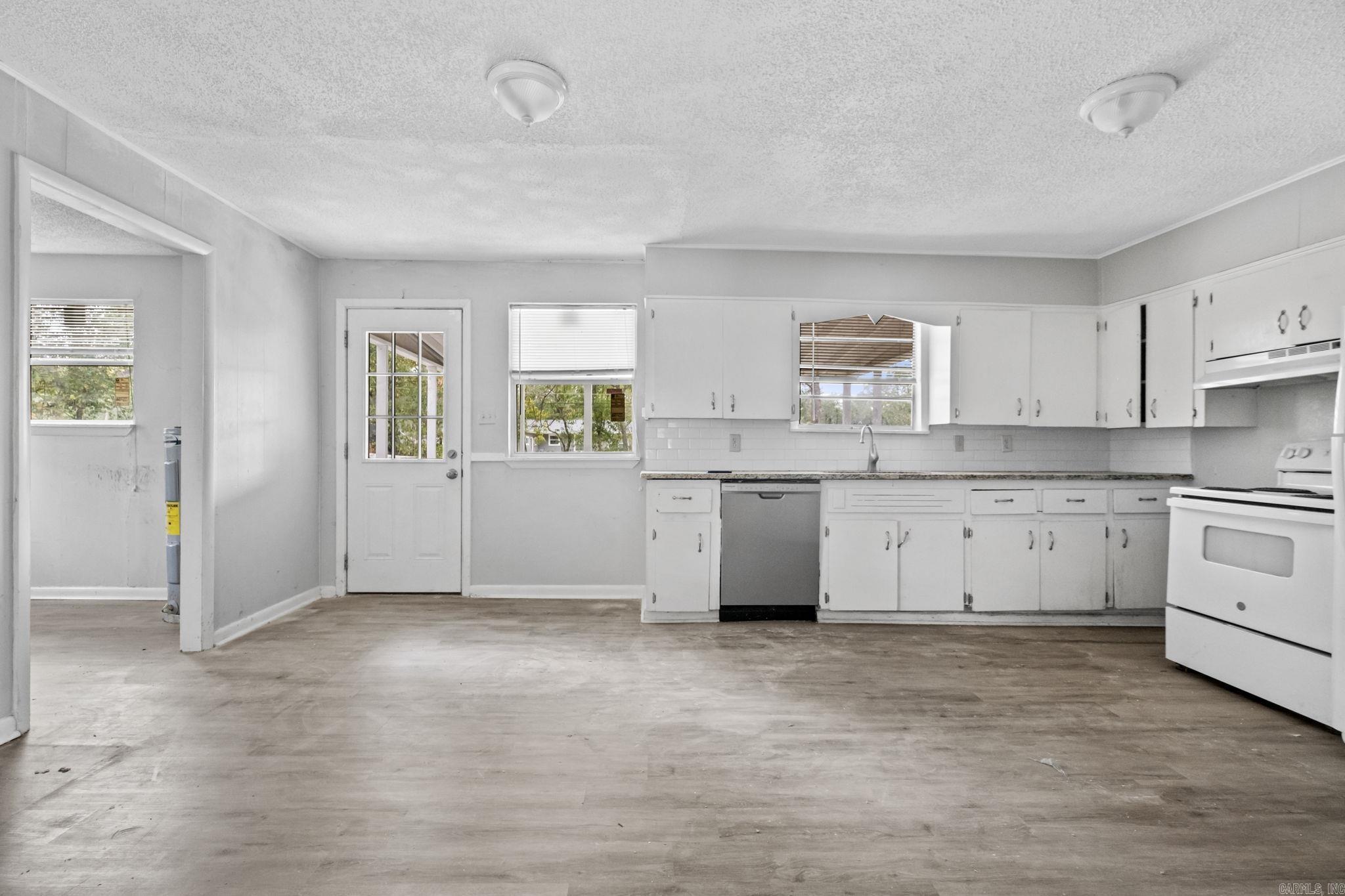 HUBERT BAILEY - Residential