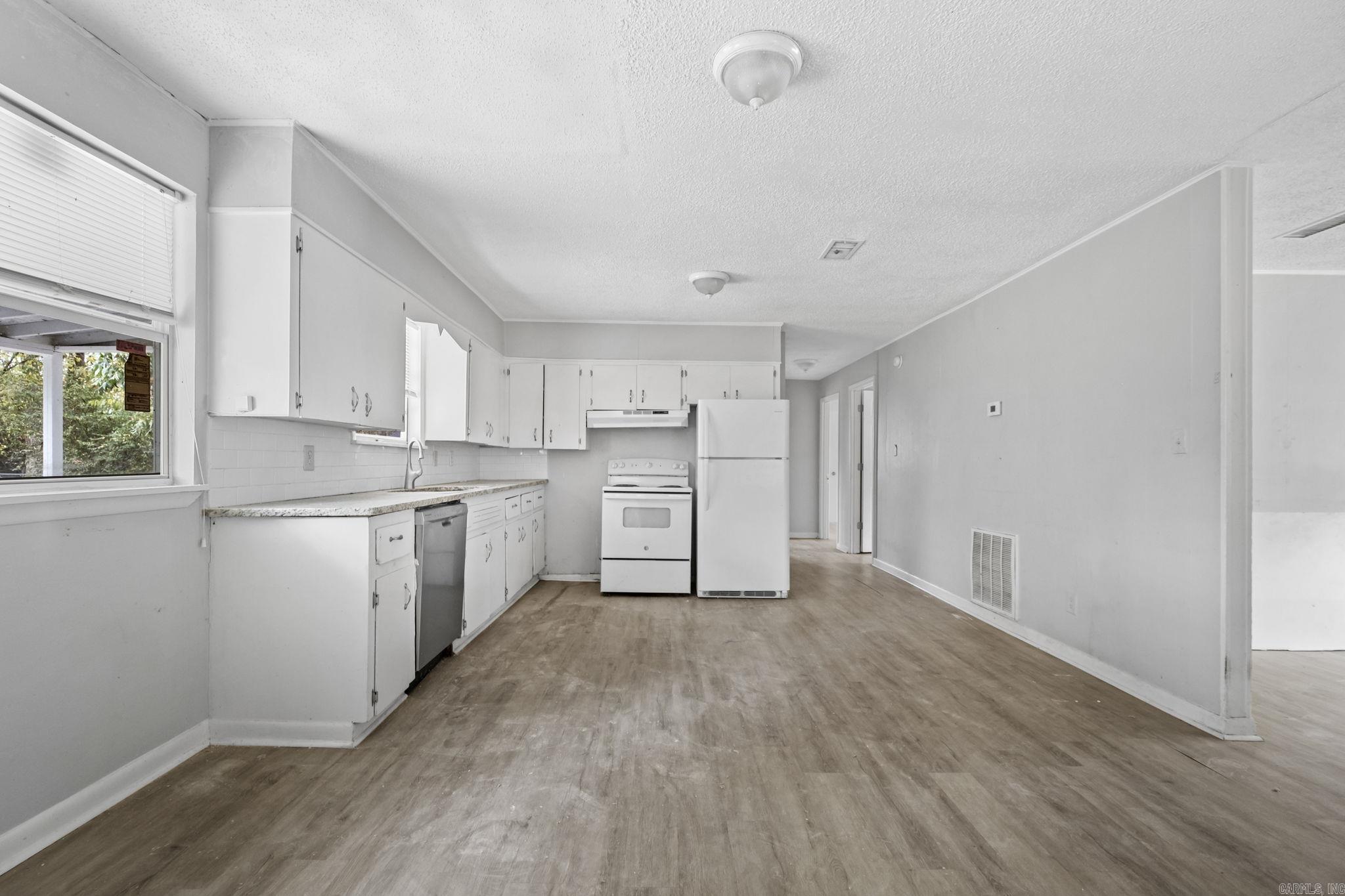 HUBERT BAILEY - Residential