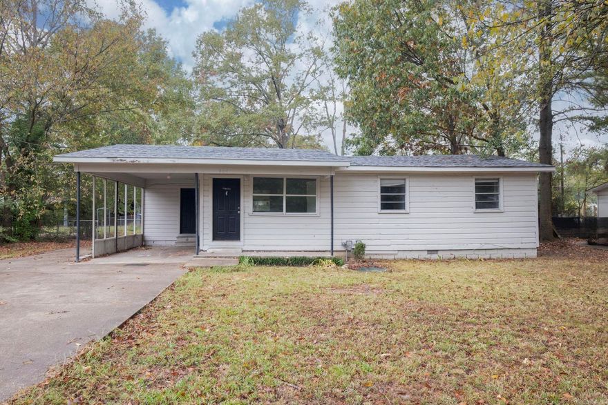 Don't miss this charming 3 Bed, 1 Bath Home in a quiet cul-de-sac conveniently located in the Heart of Cabot. Recently updated, this delightful home offers 3 bedrooms, 1 bath, and a large fenced in backyard. Whether you are a first time home buyer or an investor looking for a nice rental property, it's move-in ready and perfect for families. Don't miss this opportunity! Agents see remarks!