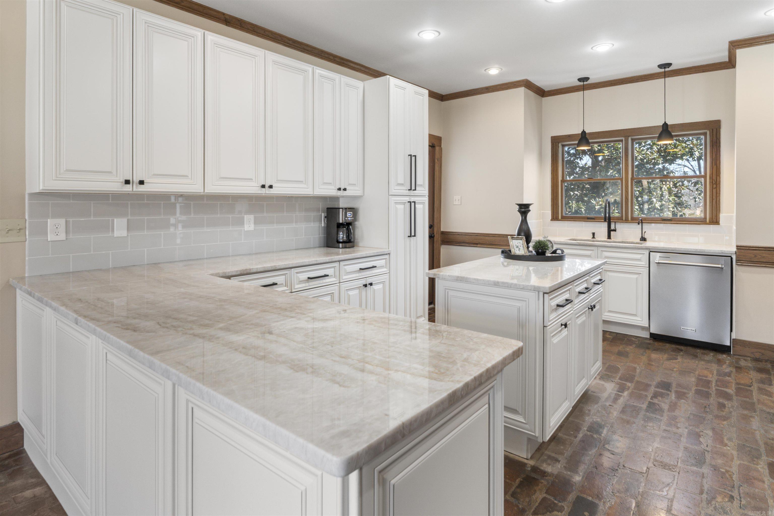 OVERBROOK - Residential