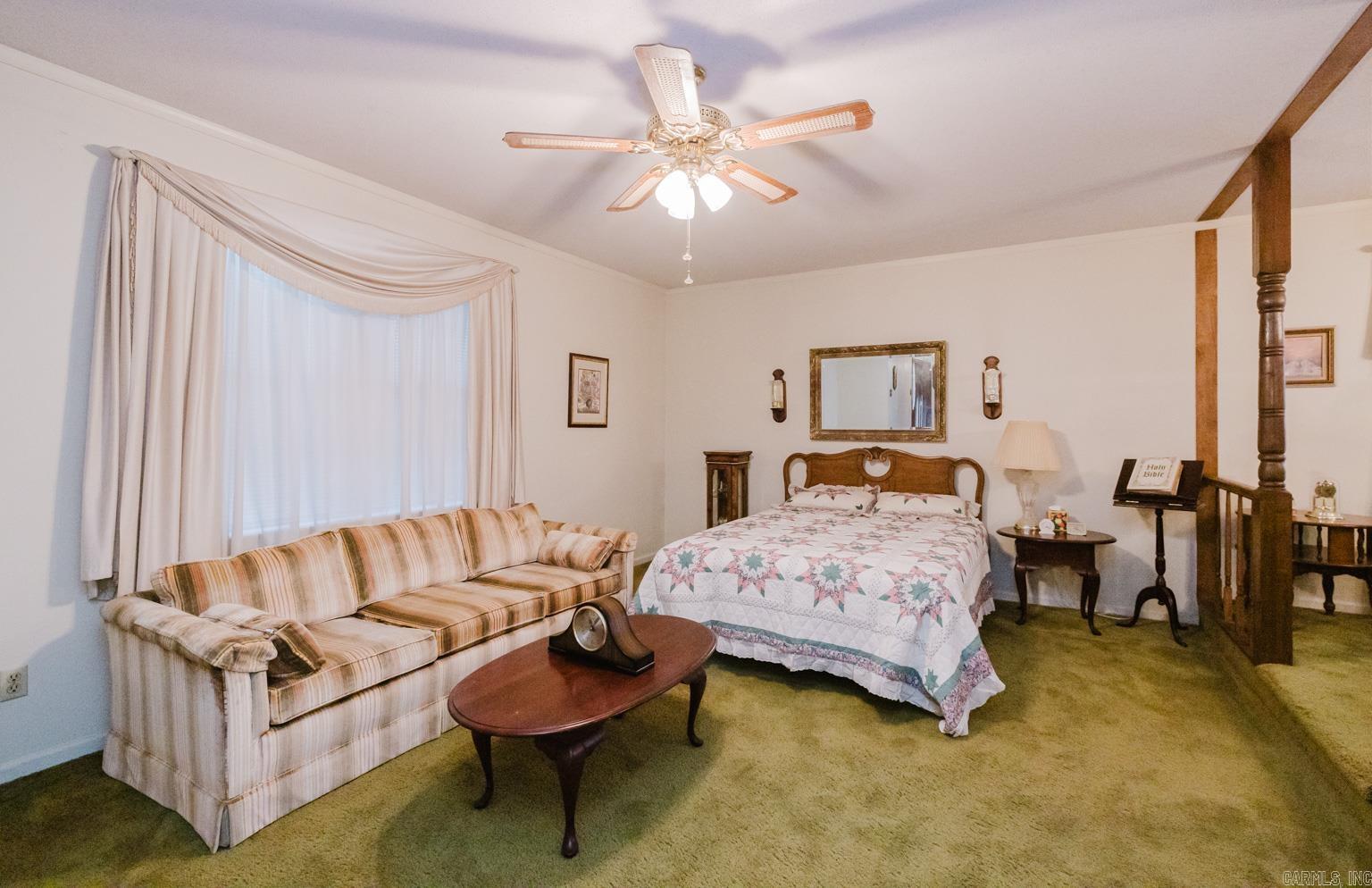 OAK MEADOWS - Residential