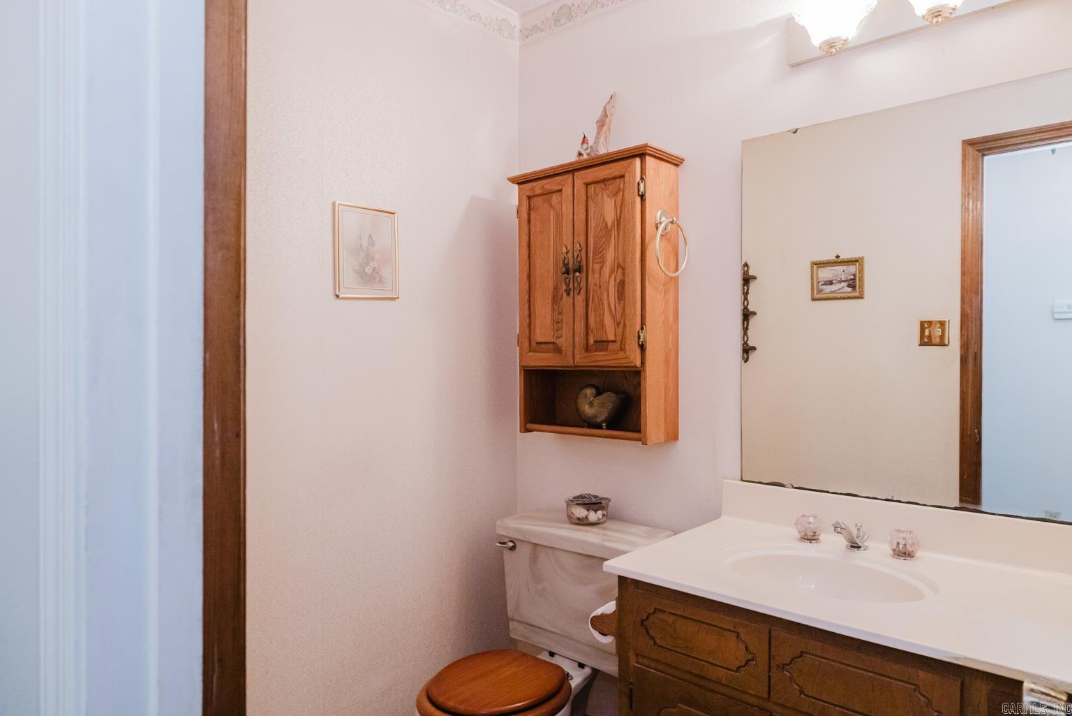 OAK MEADOWS - Residential