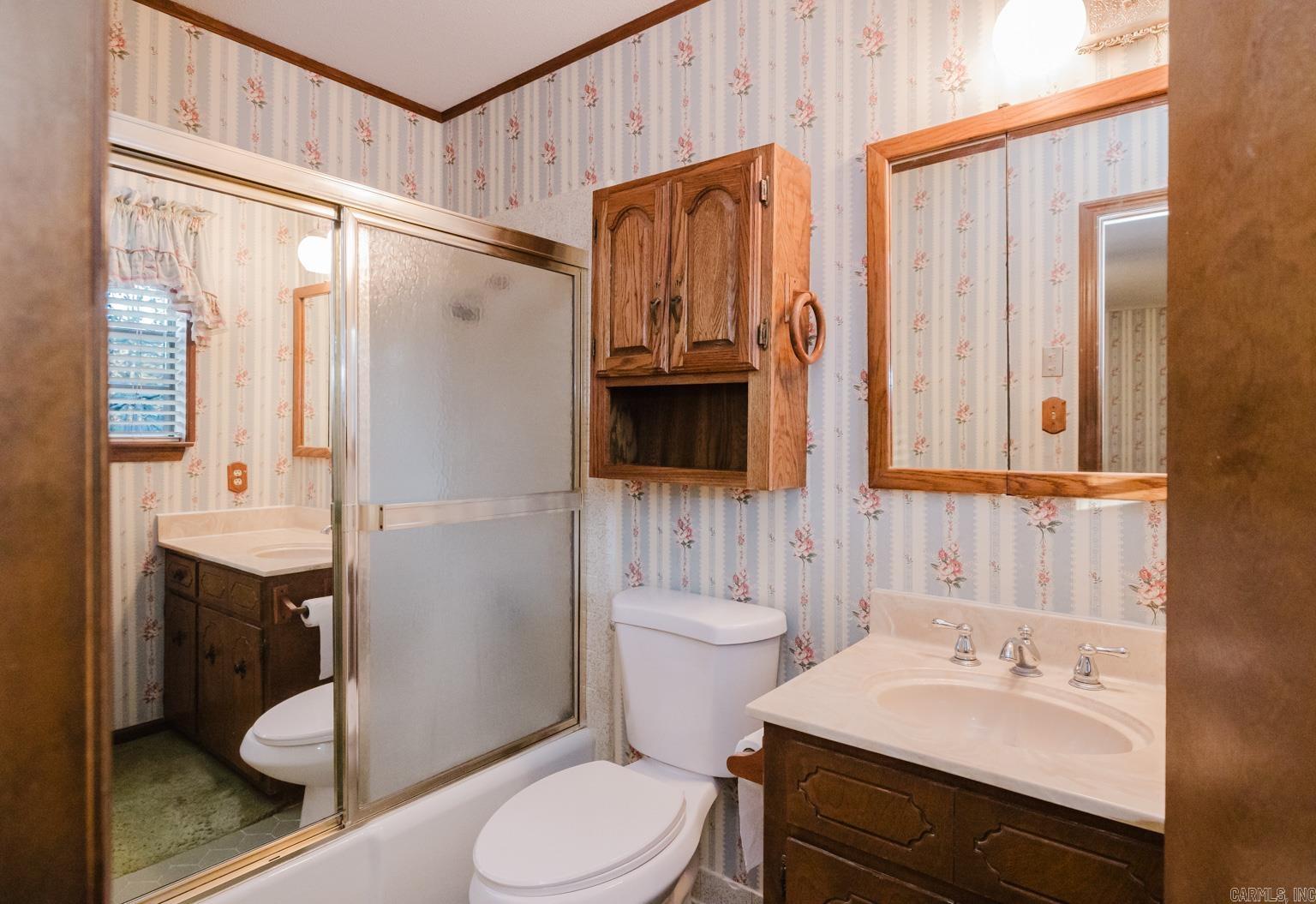 OAK MEADOWS - Residential