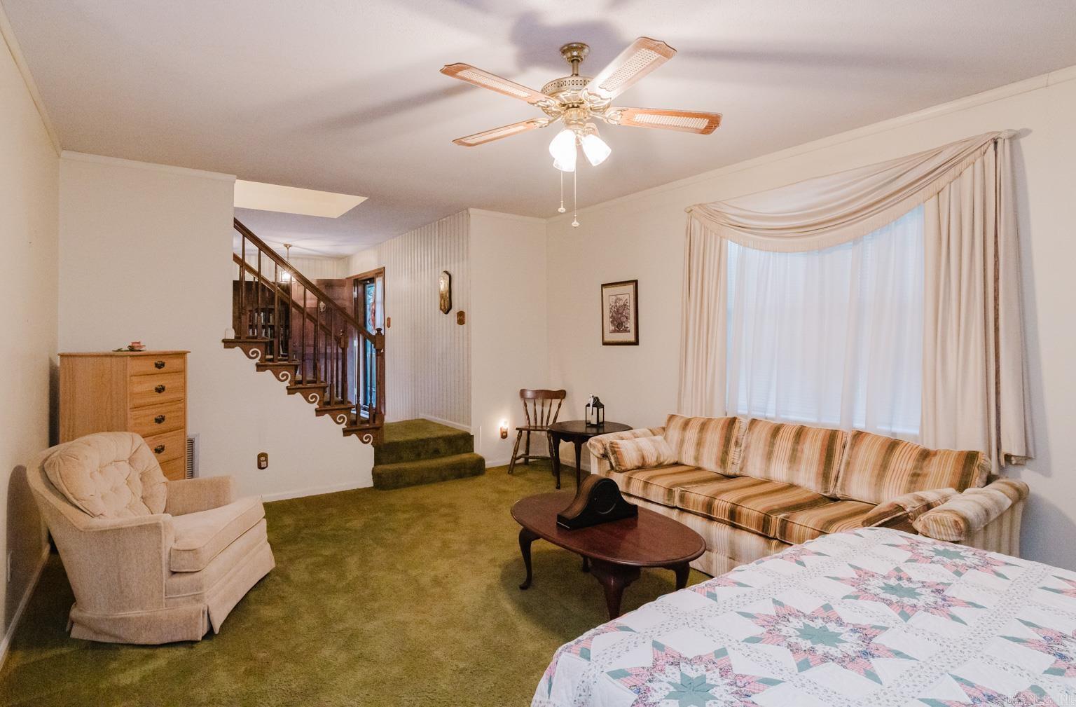 OAK MEADOWS - Residential