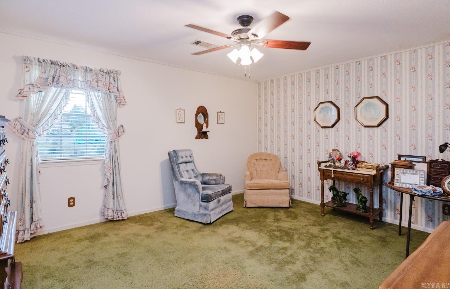 OAK MEADOWS - Residential