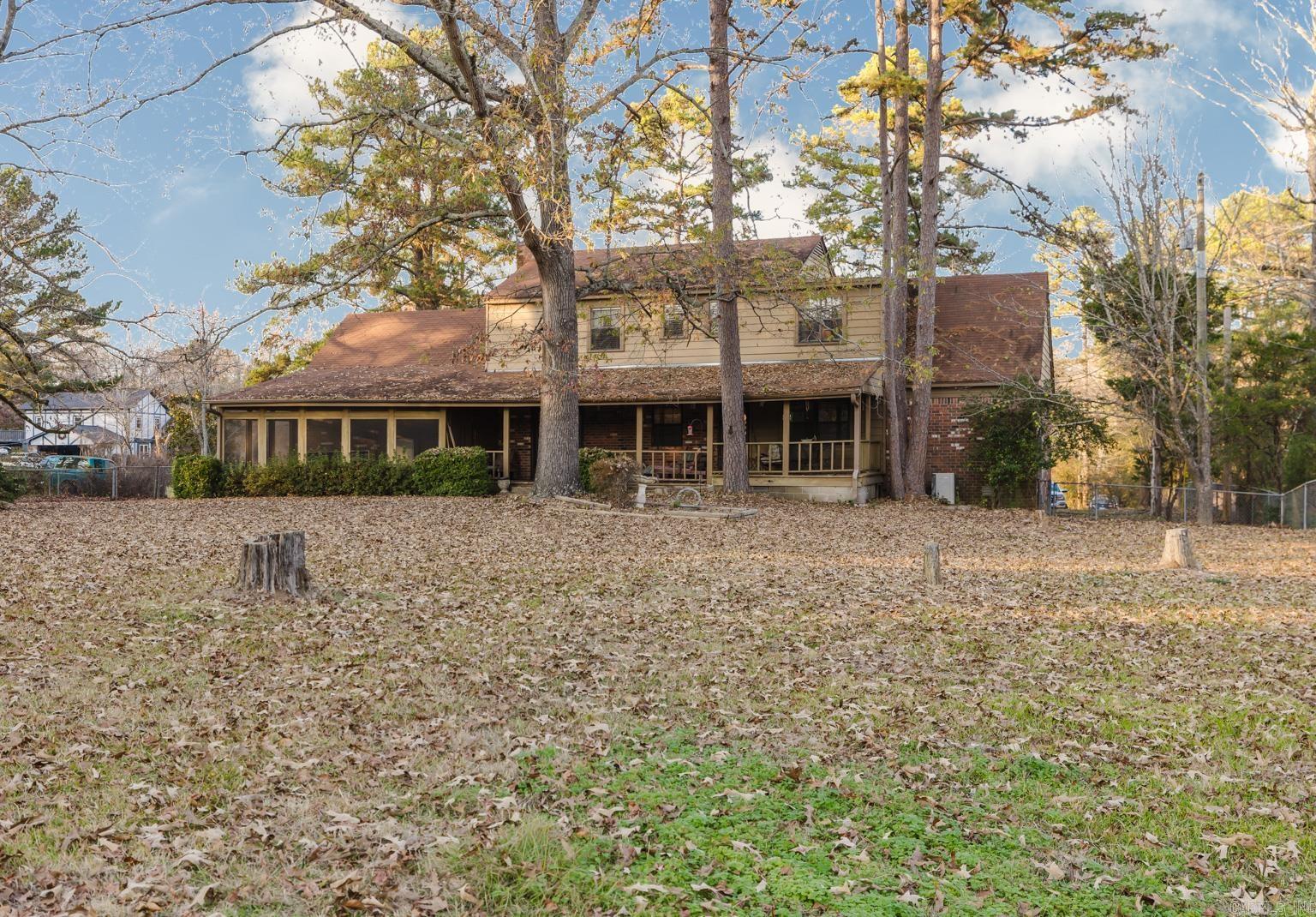 OAK MEADOWS - Residential