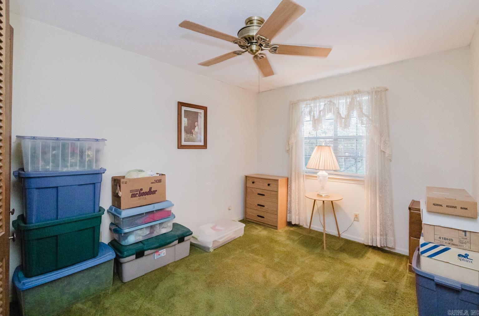 OAK MEADOWS - Residential