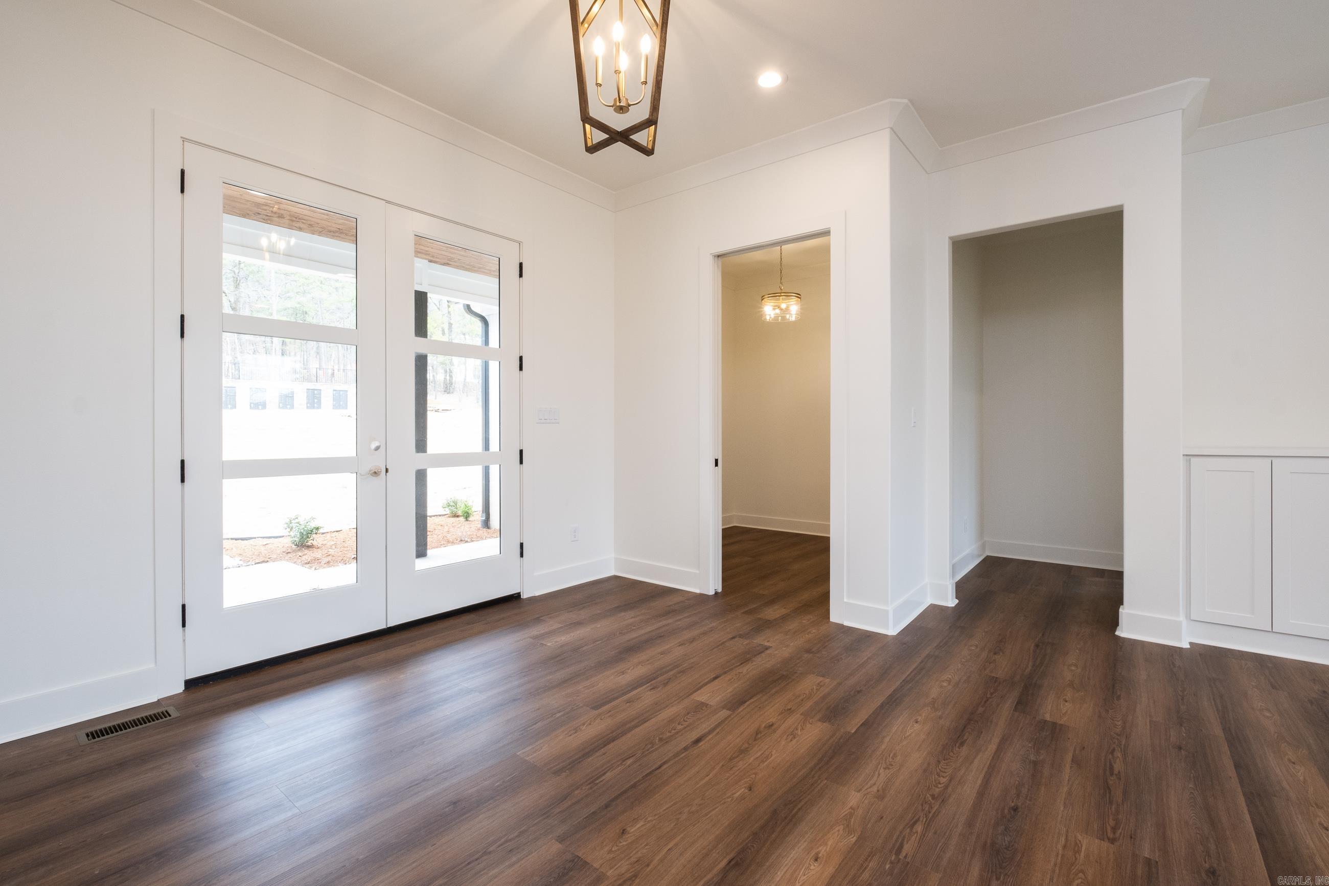 BEAR DEN ESTATES - Residential