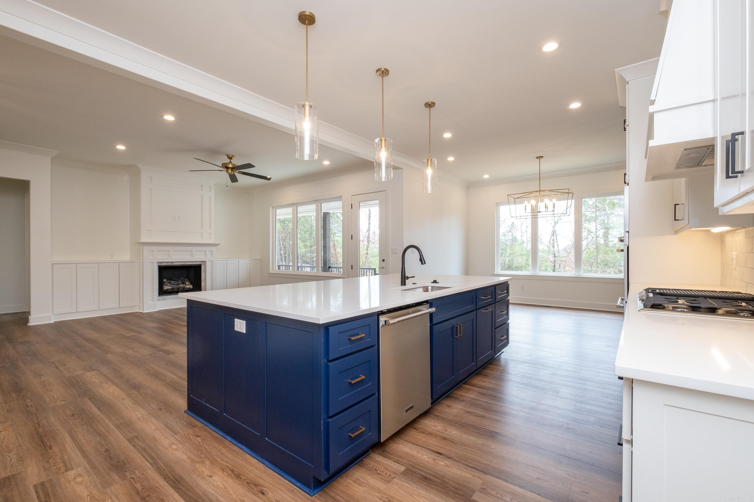 BEAR DEN ESTATES - Residential